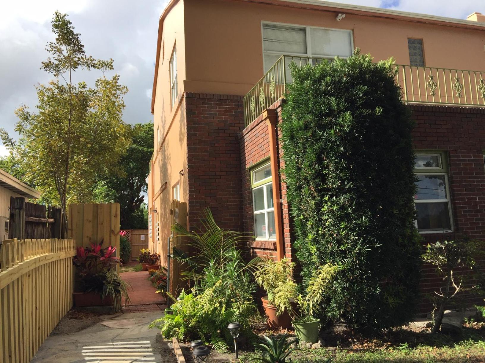 Hotel Mermaid's Cottage - Image 1