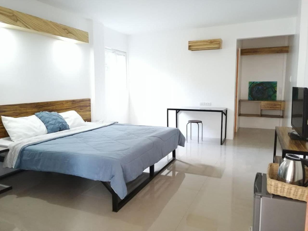 Purple Orchid Bed and Breakfast, Tagaytay - 17