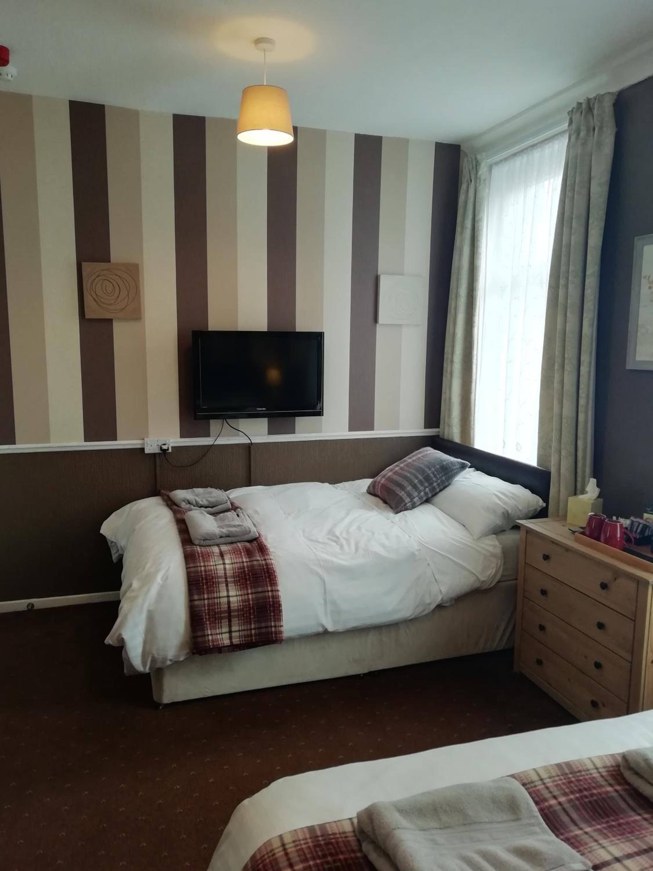 Shirley Heights Hotel