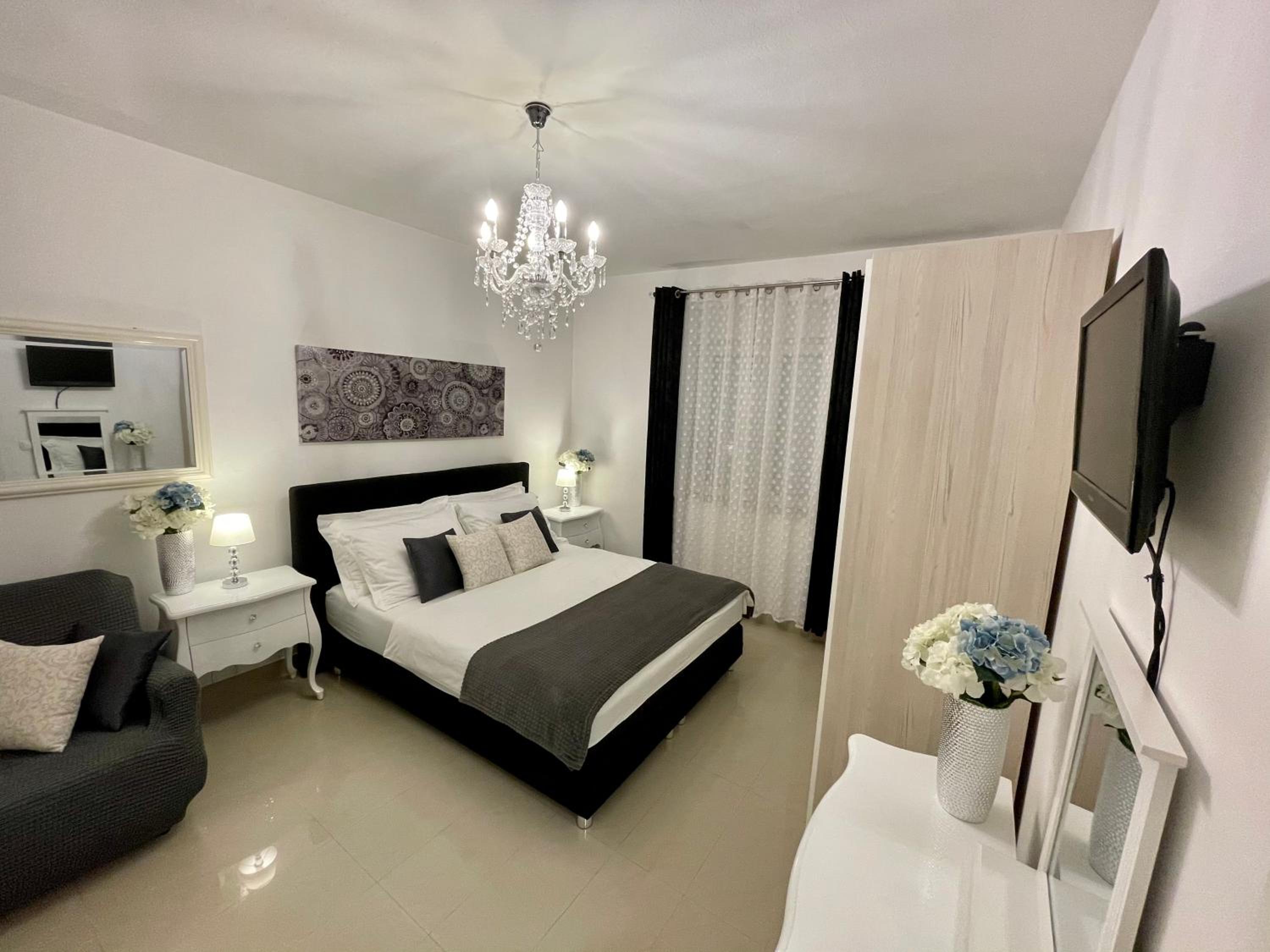 Central Square Guest House