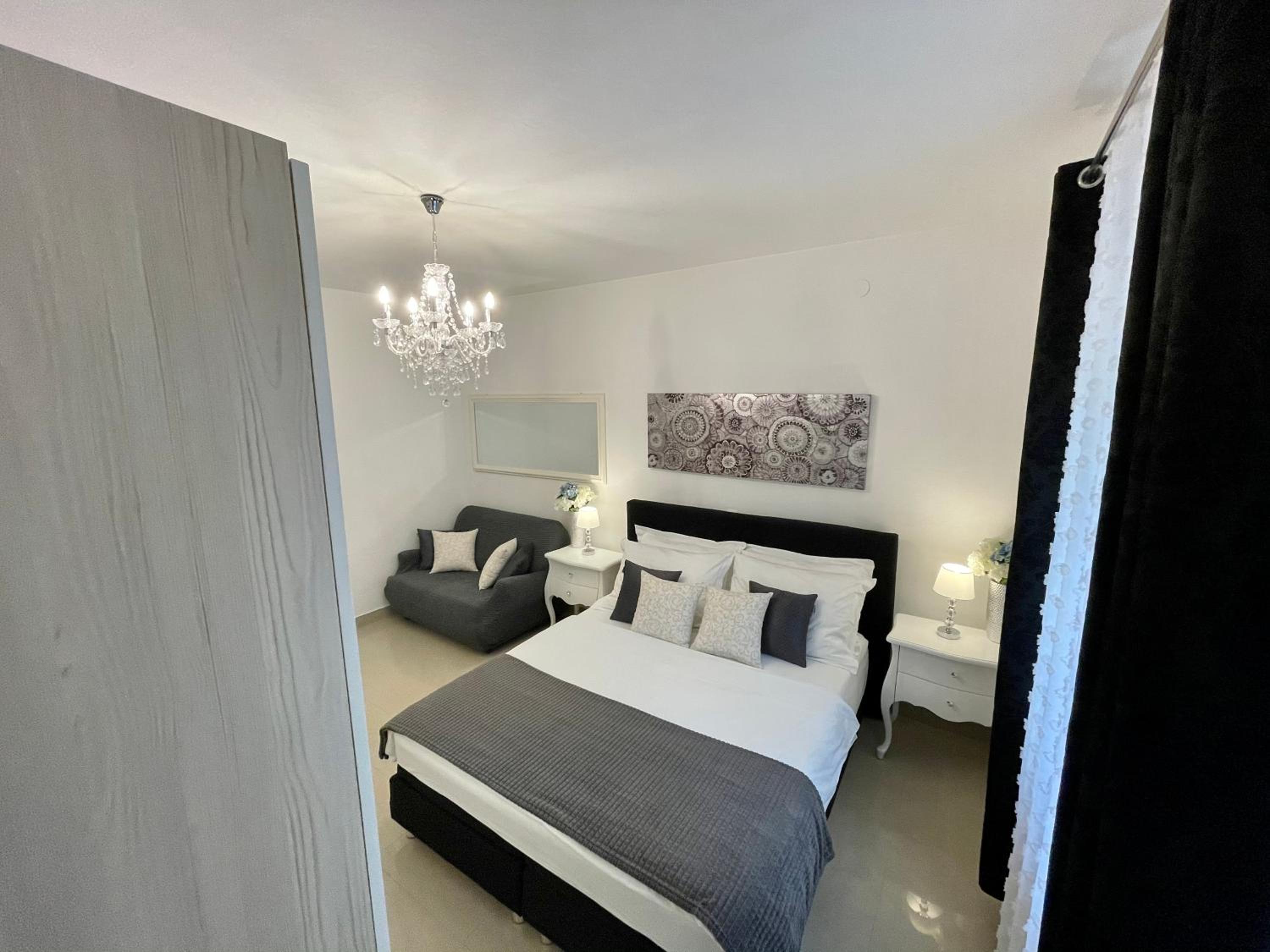 Central Square Guest House