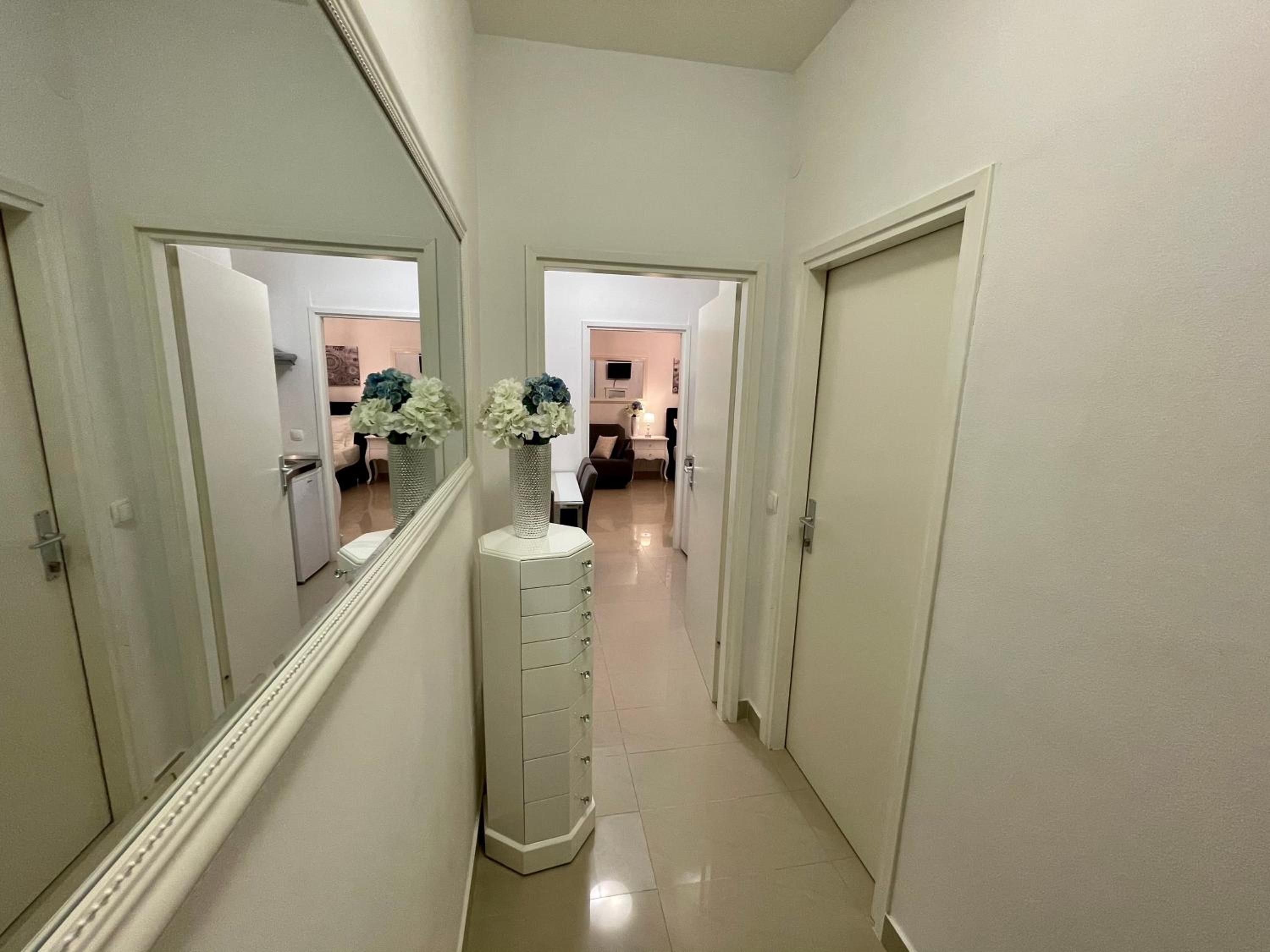 Central Square Guest House