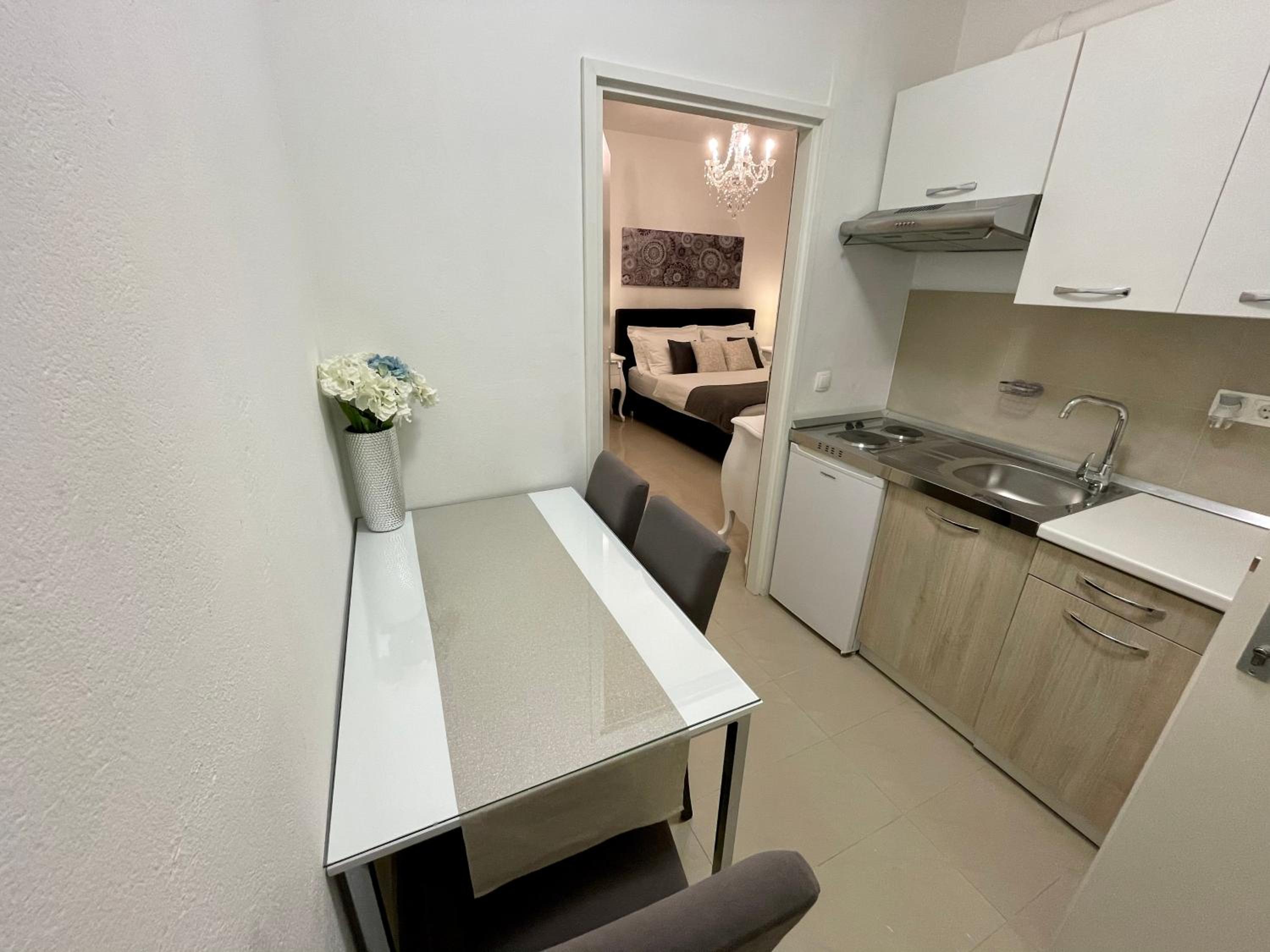 Central Square Guest House