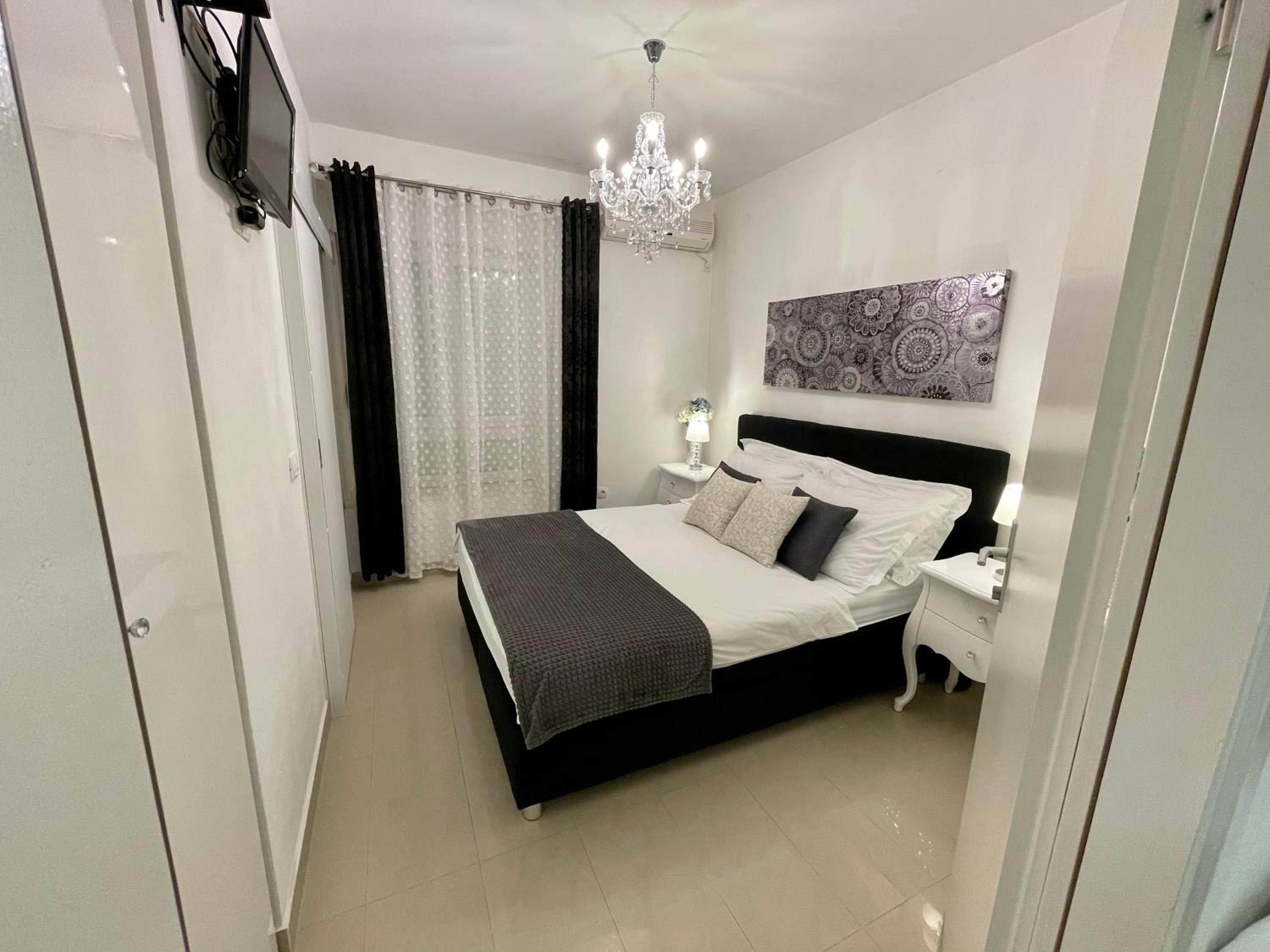 Central Square Guest House