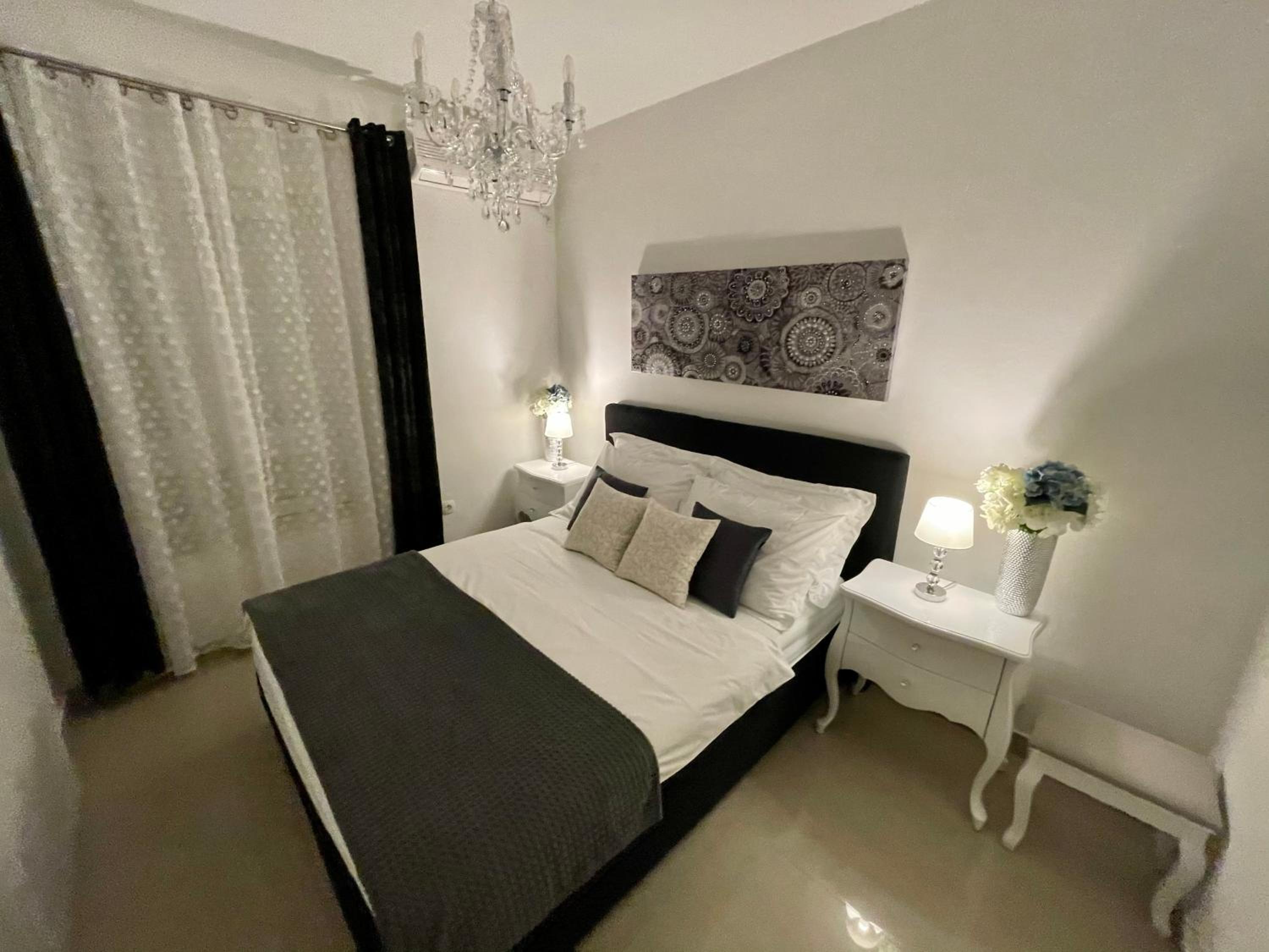 Central Square Guest House