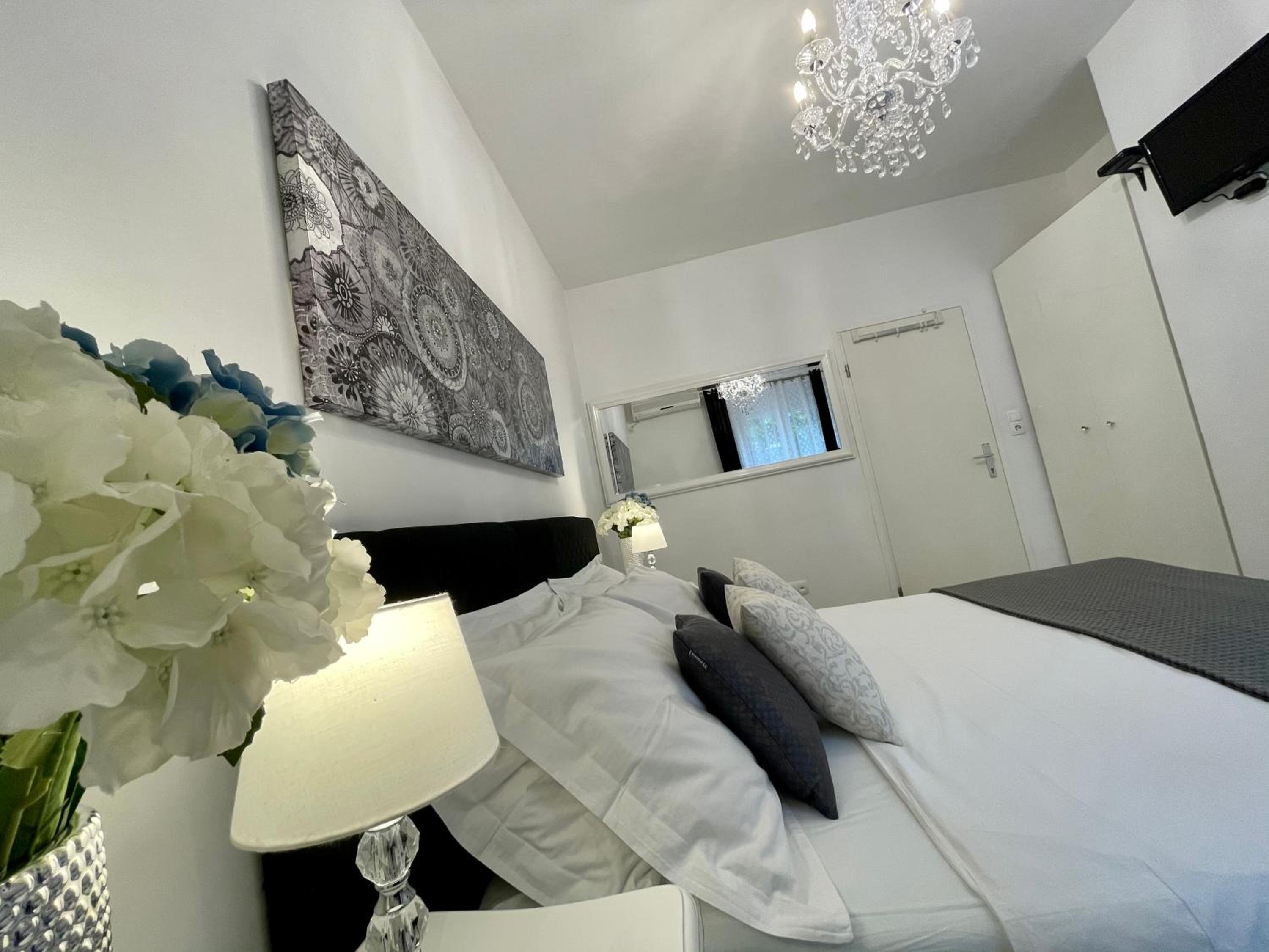 Central Square Guest House