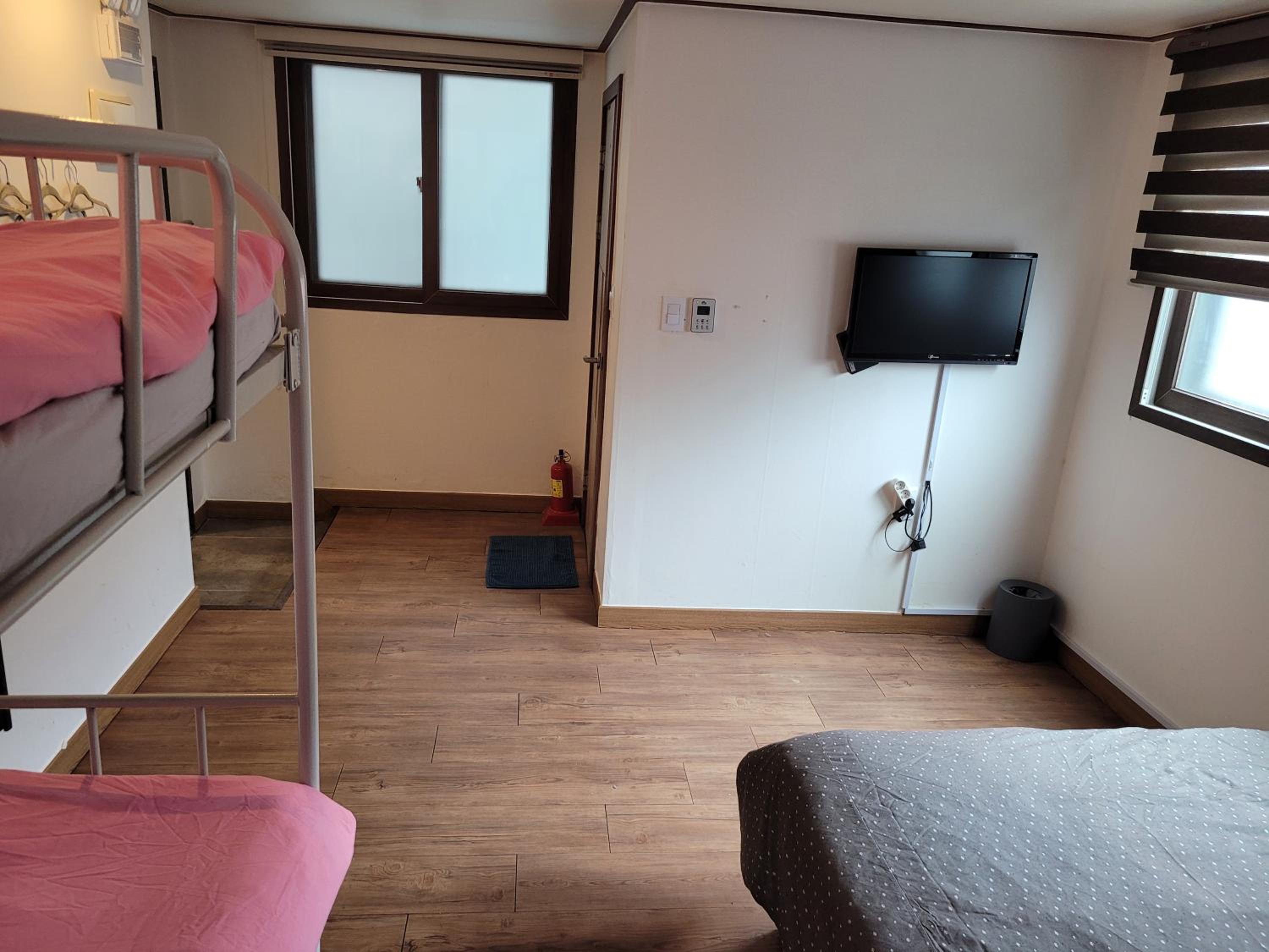 Olive Hostel MyeongDong