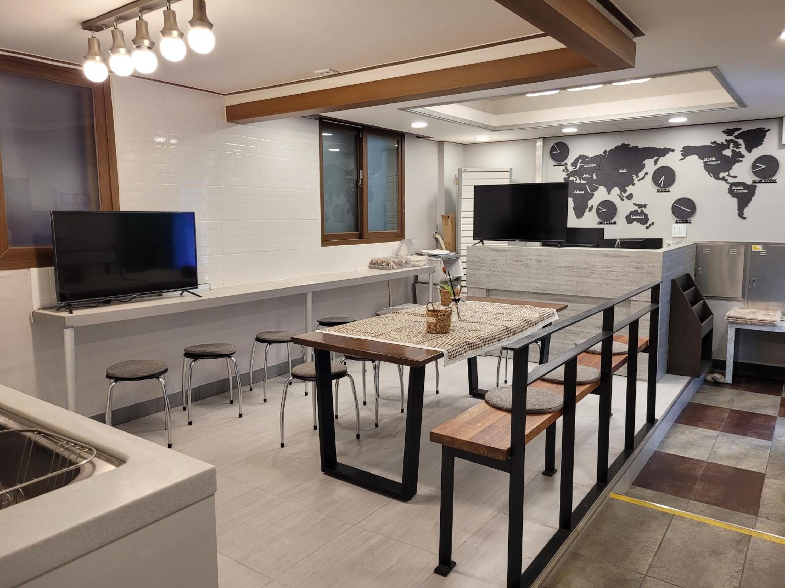 Olive Hostel MyeongDong