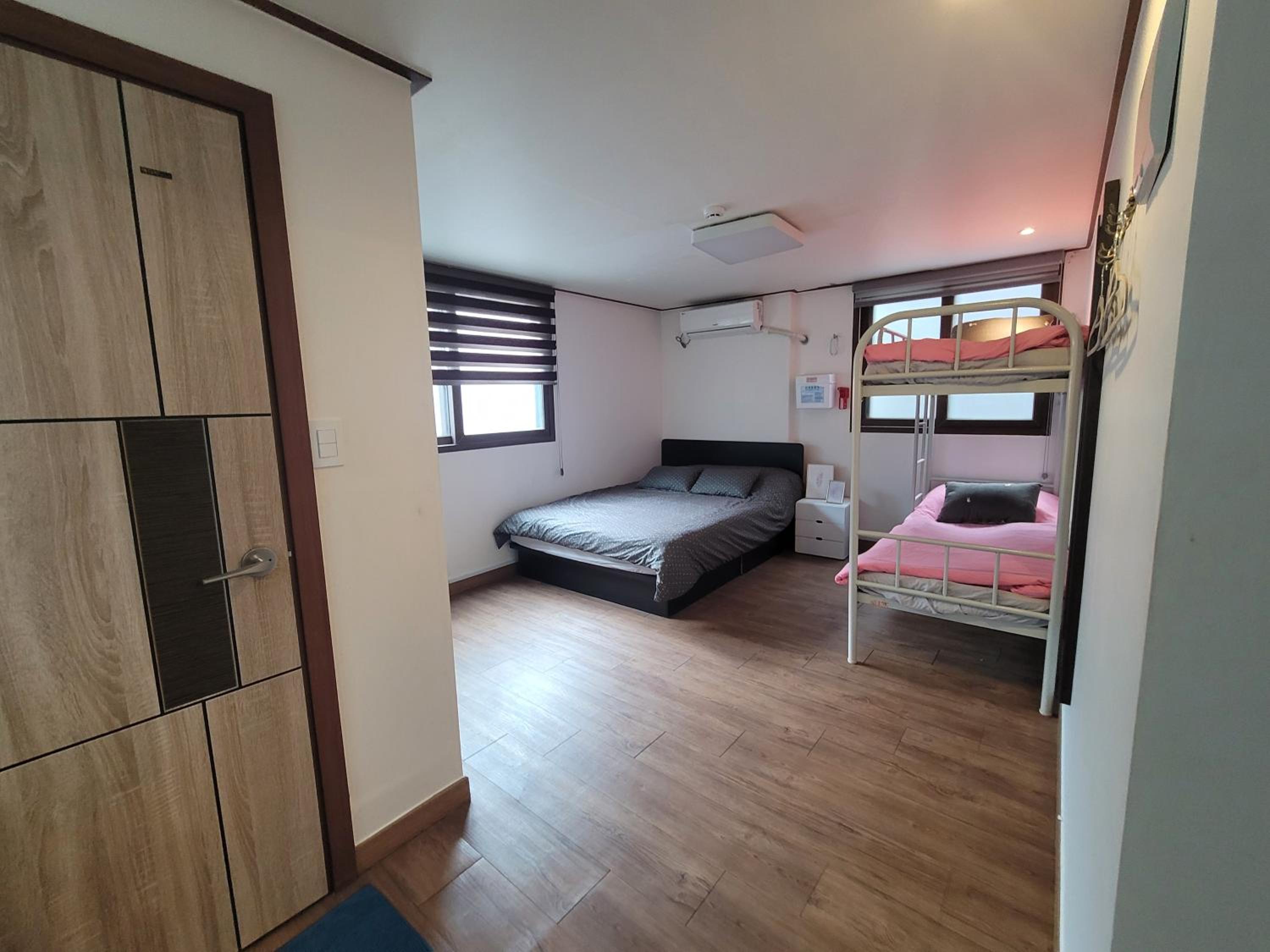 Olive Hostel MyeongDong