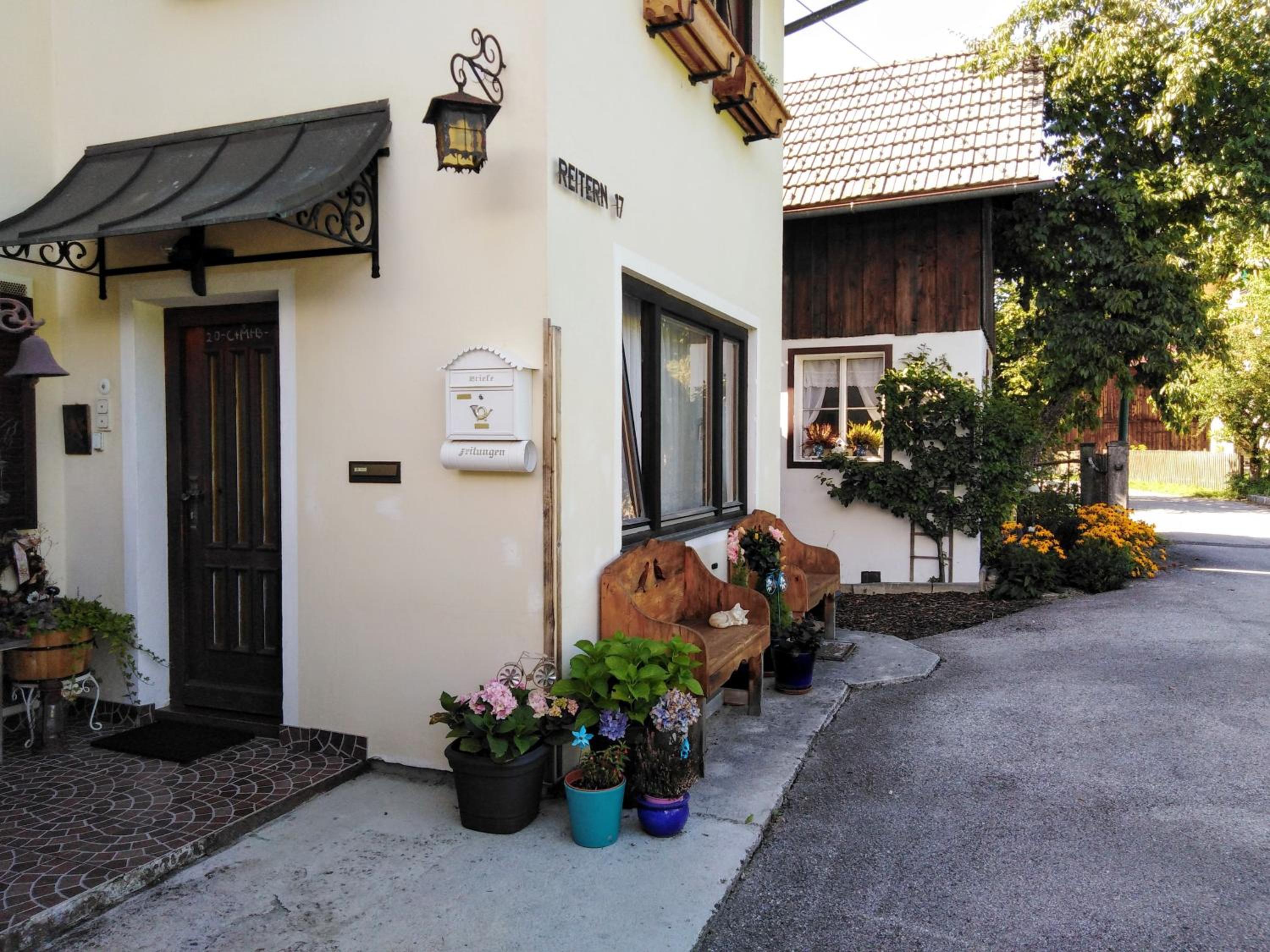 Haus Moni