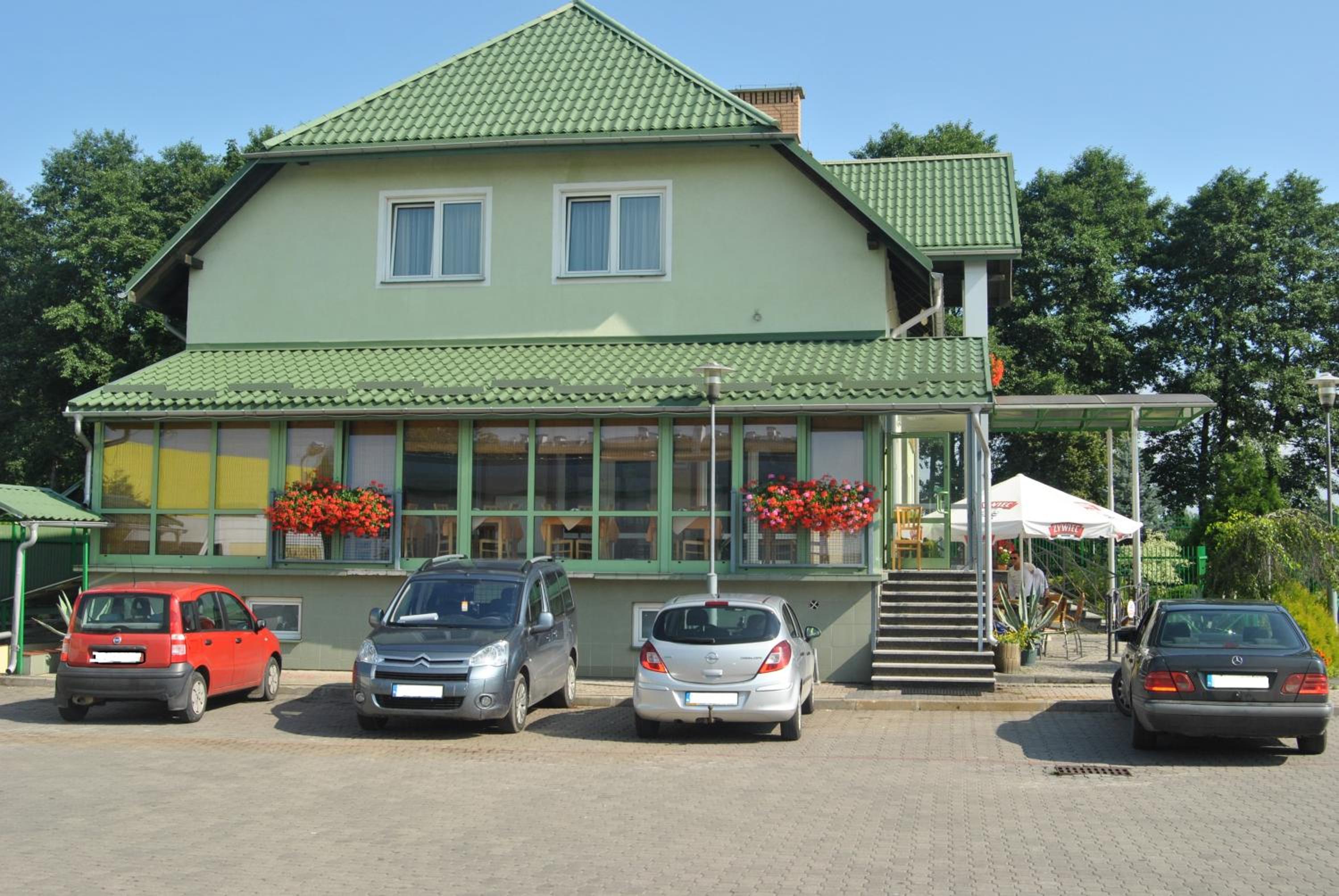 Photo 8