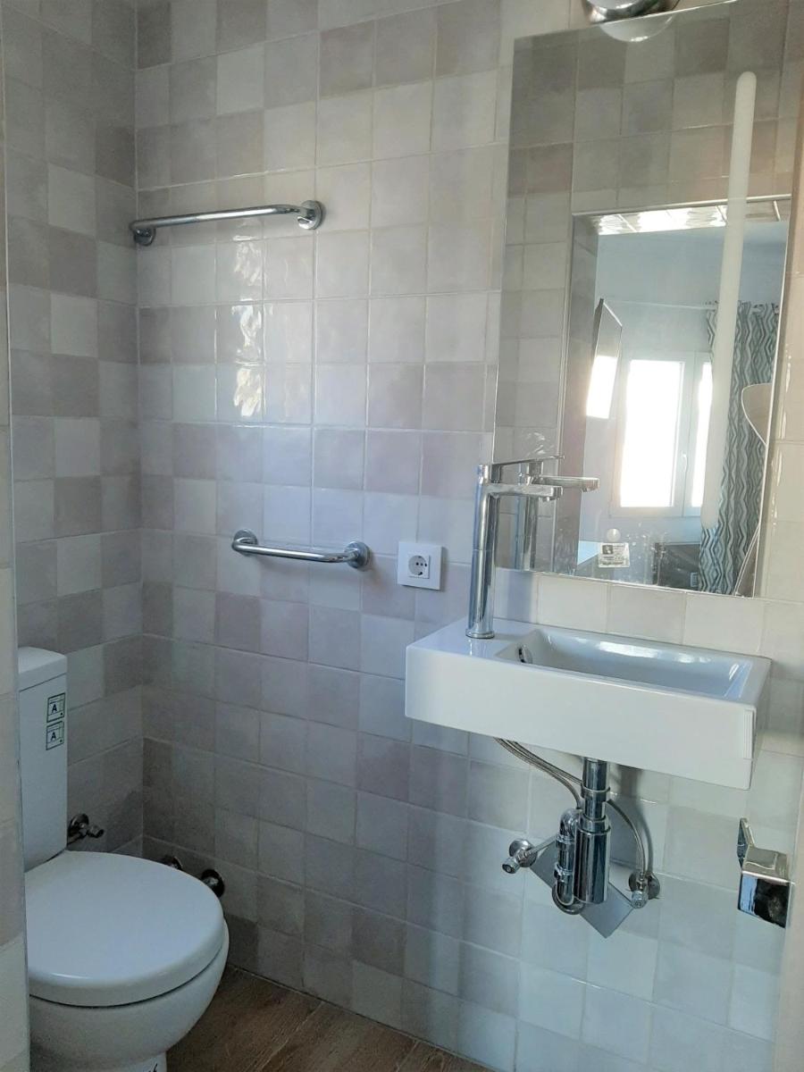 Modern Hostal