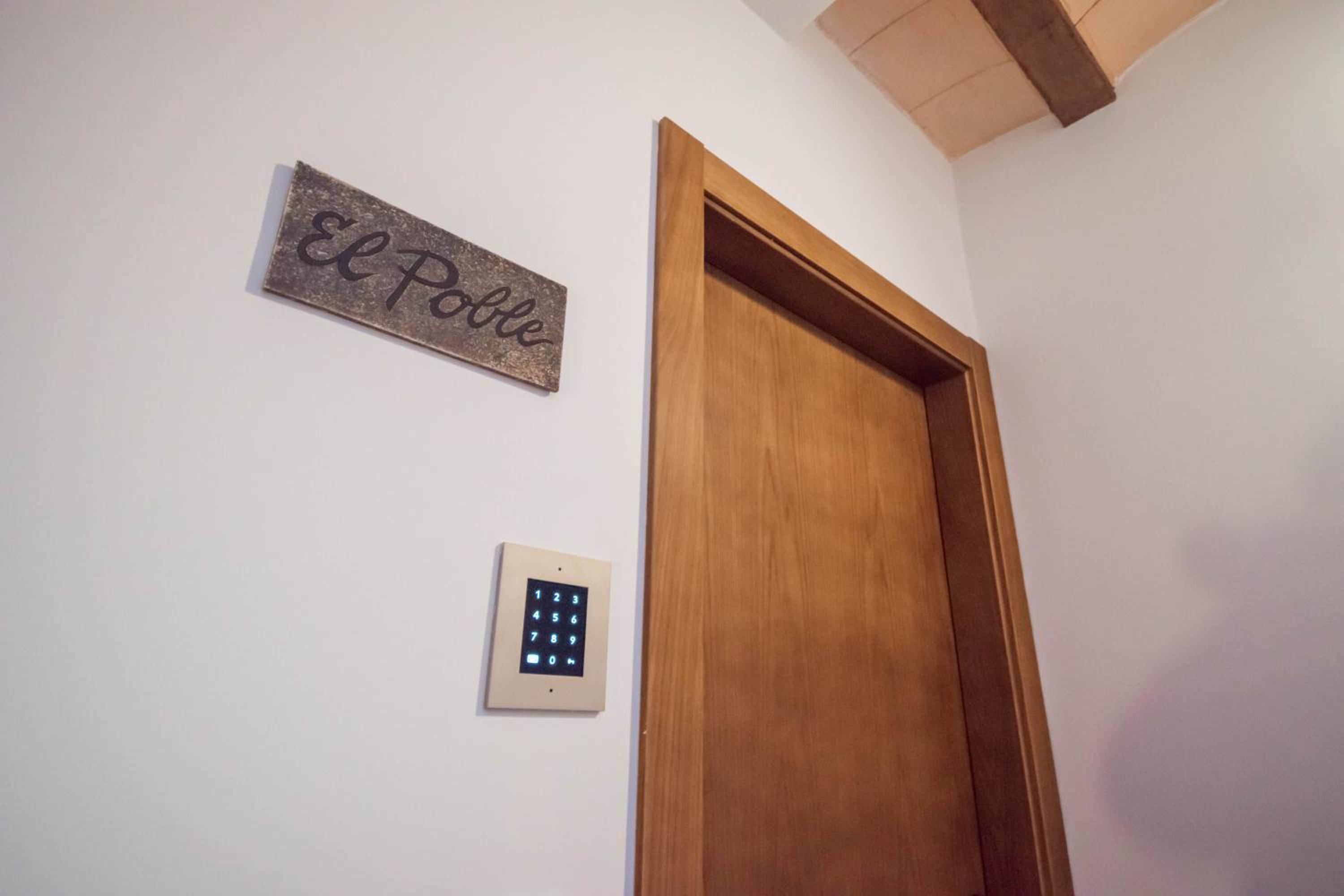 Photo 26