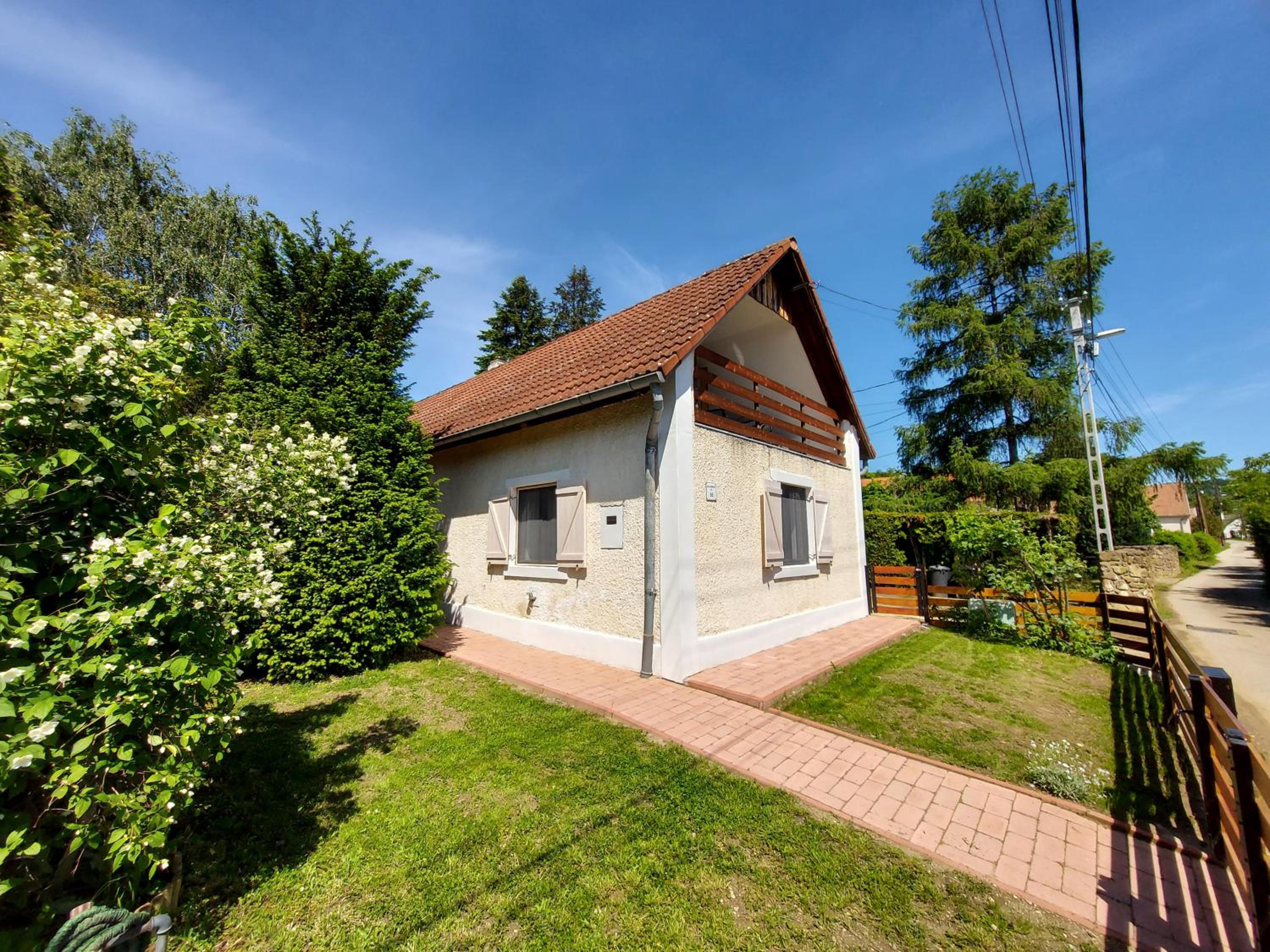 Kilátás a tóra Apartman view 2