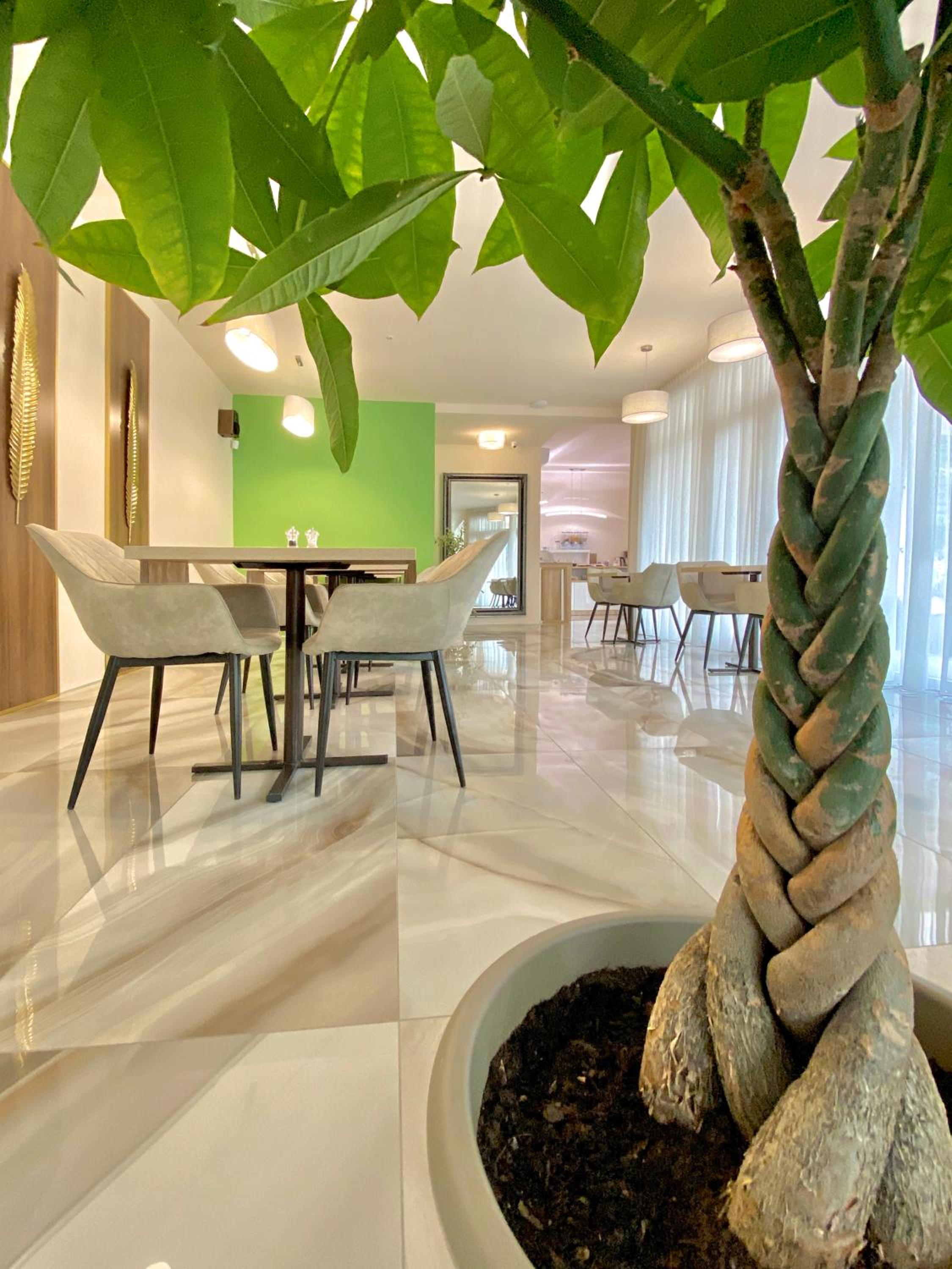 Shangri La Mansion