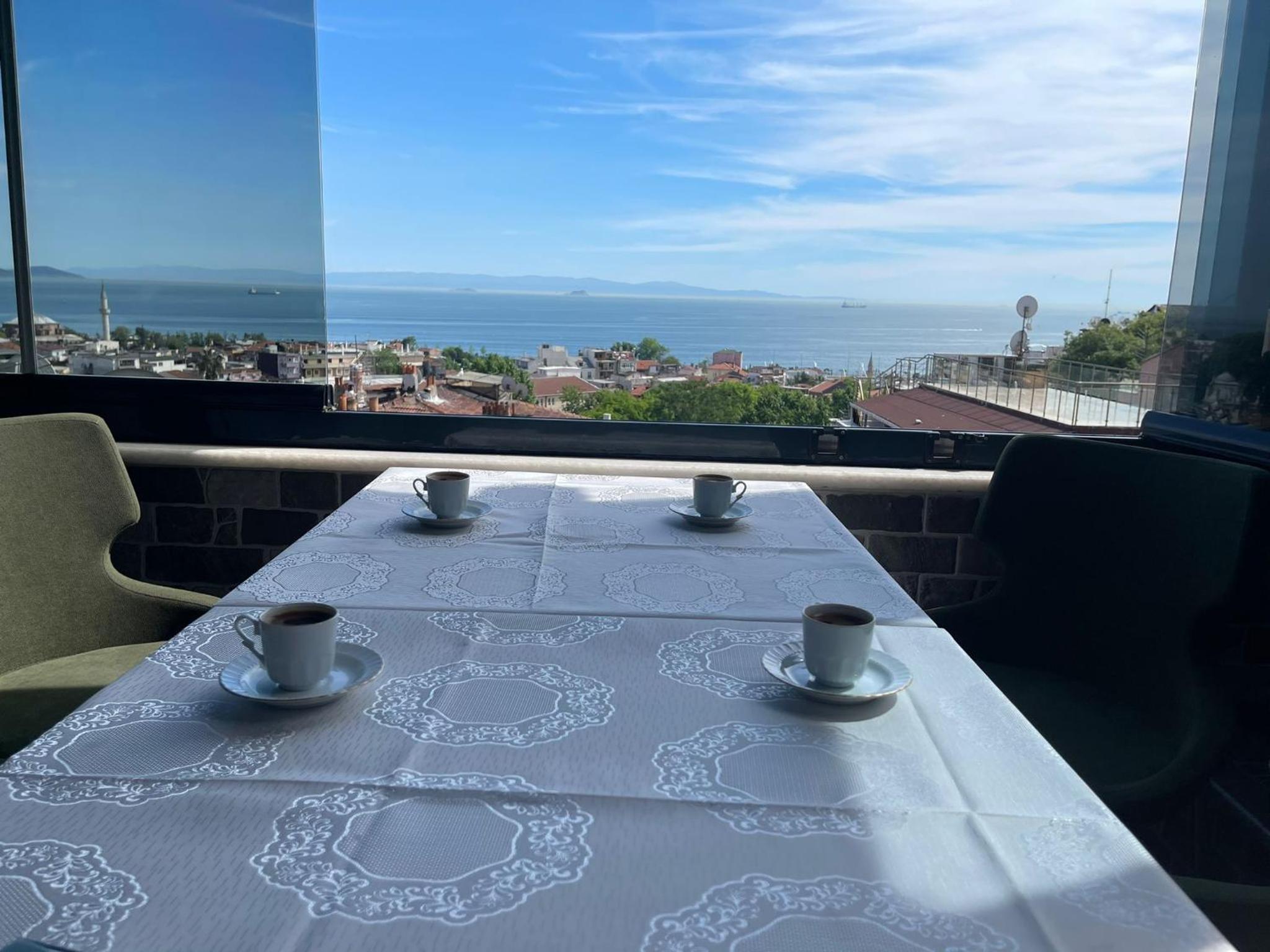 City Hall Otel - Image 39