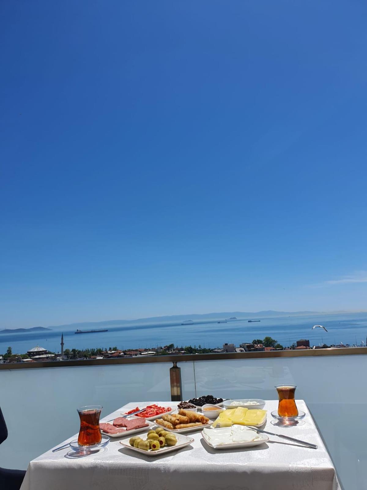 City Hall Otel - Image 42