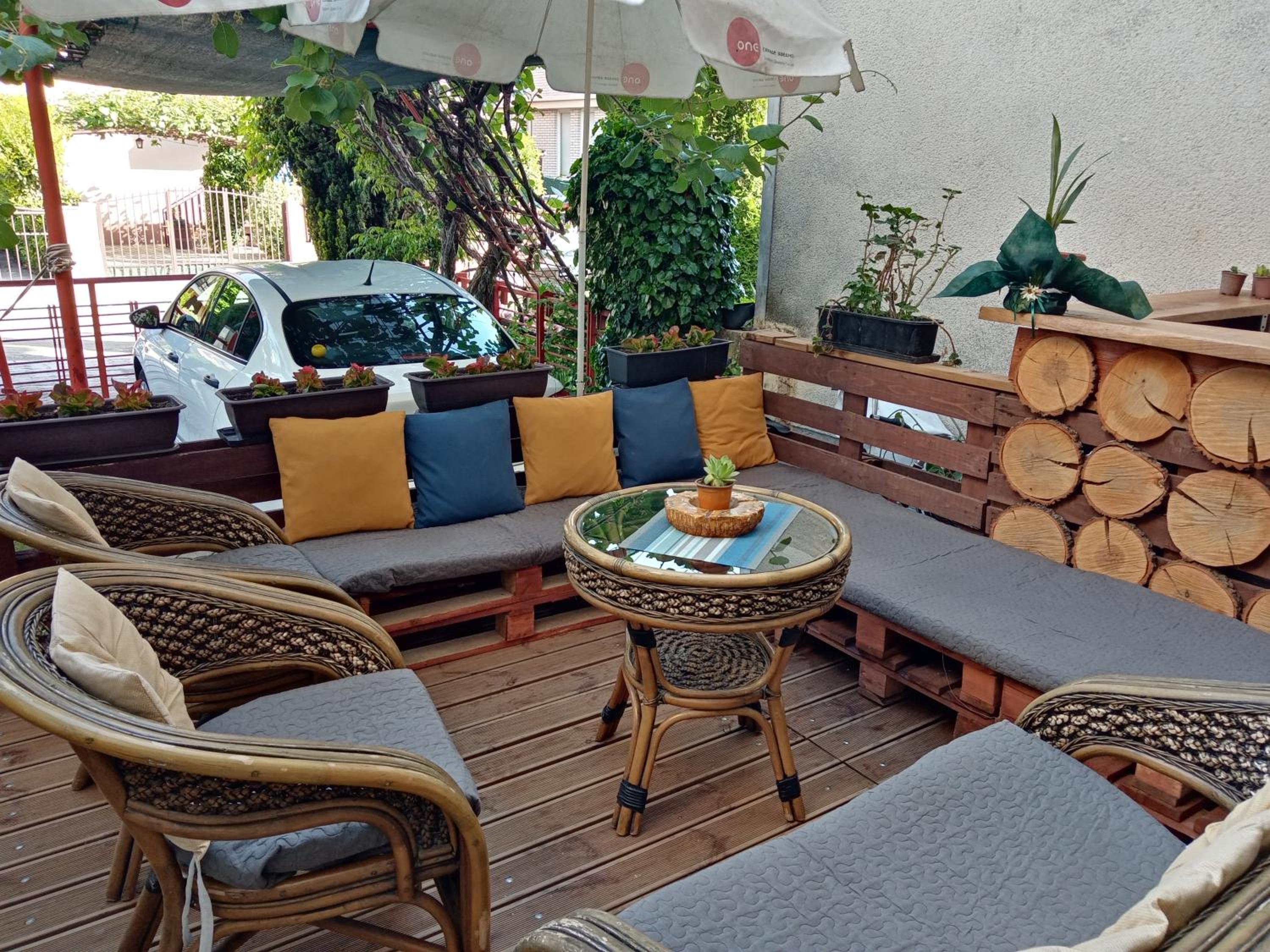 Teo Apartments