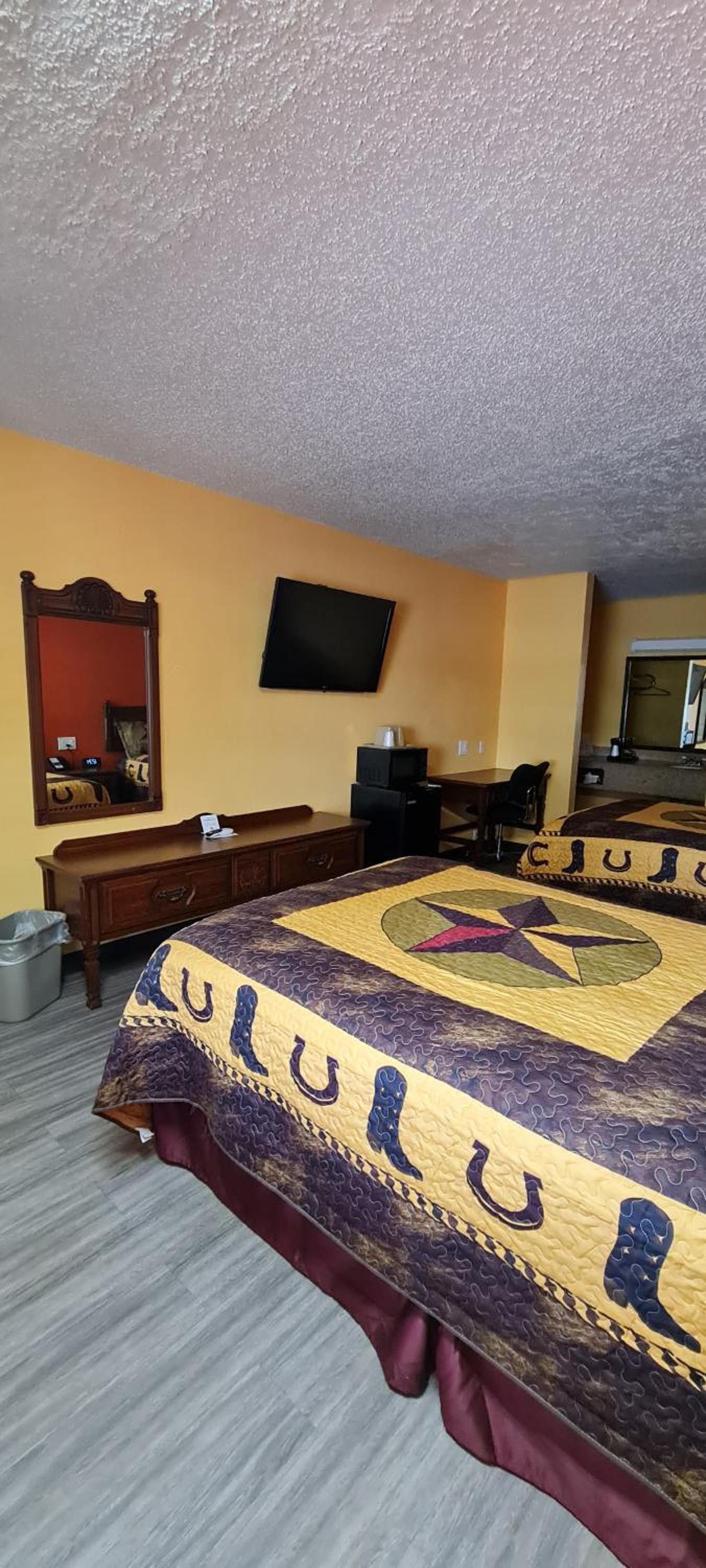 Chaparral Motel Hallettsville