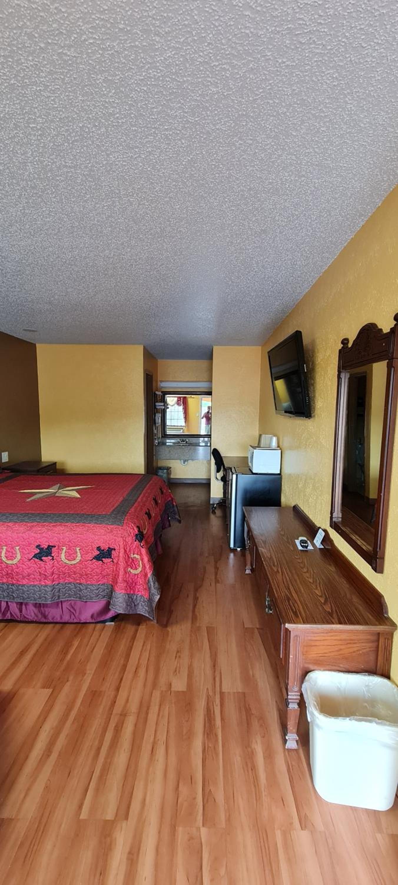 Chaparral Motel Hallettsville