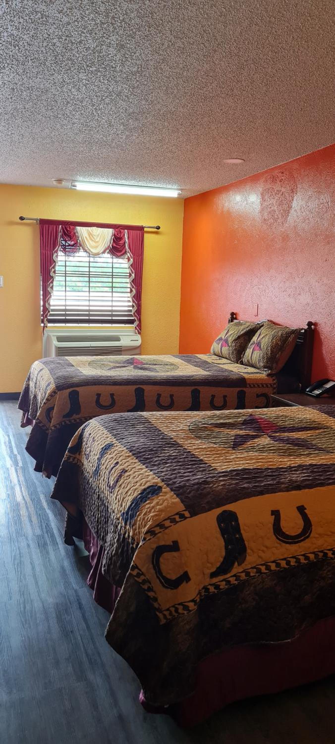Chaparral Motel Hallettsville