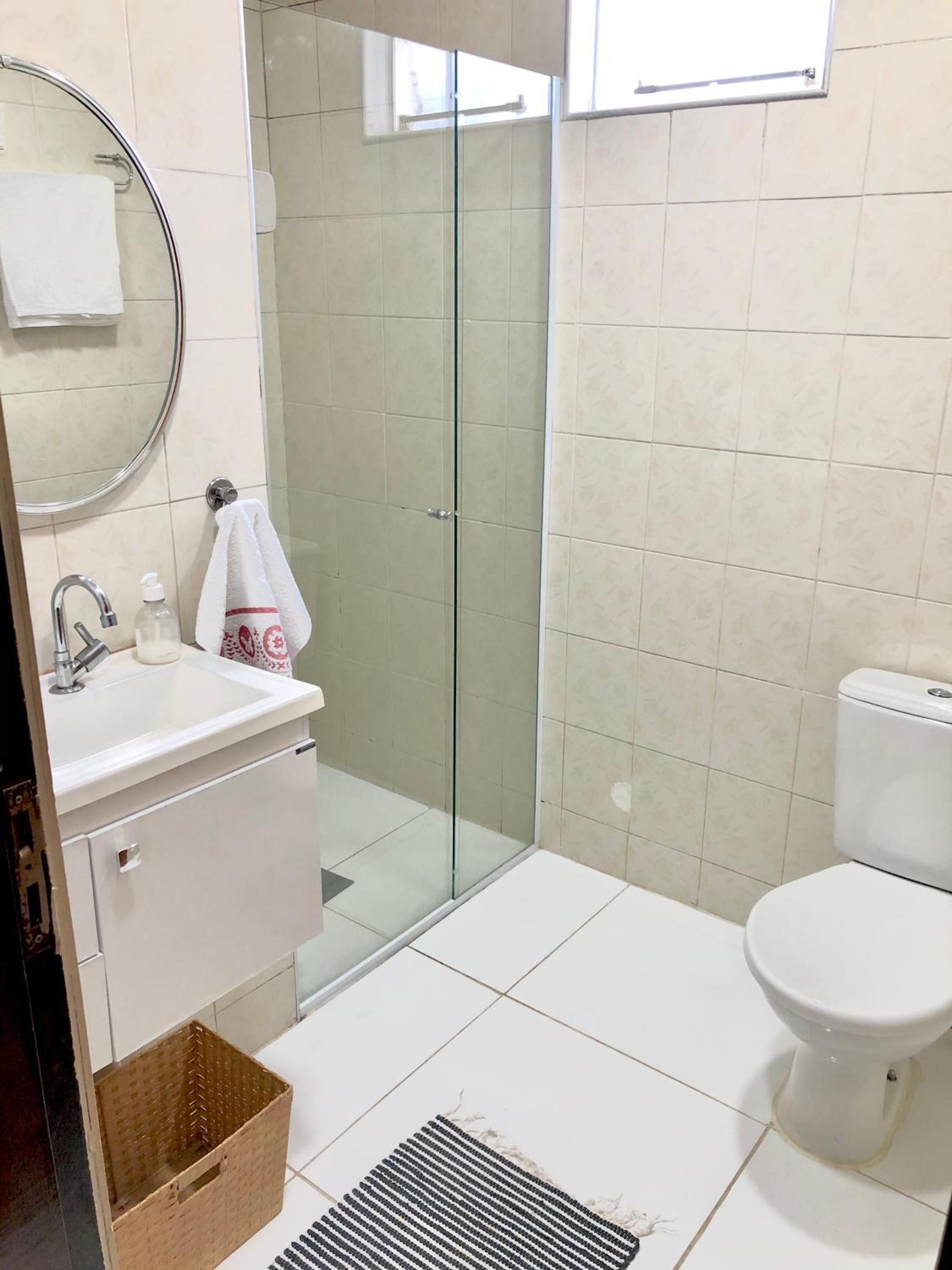 Apartamentos até 6 pessoas - 3 quartos, suíte, garagem e wifi