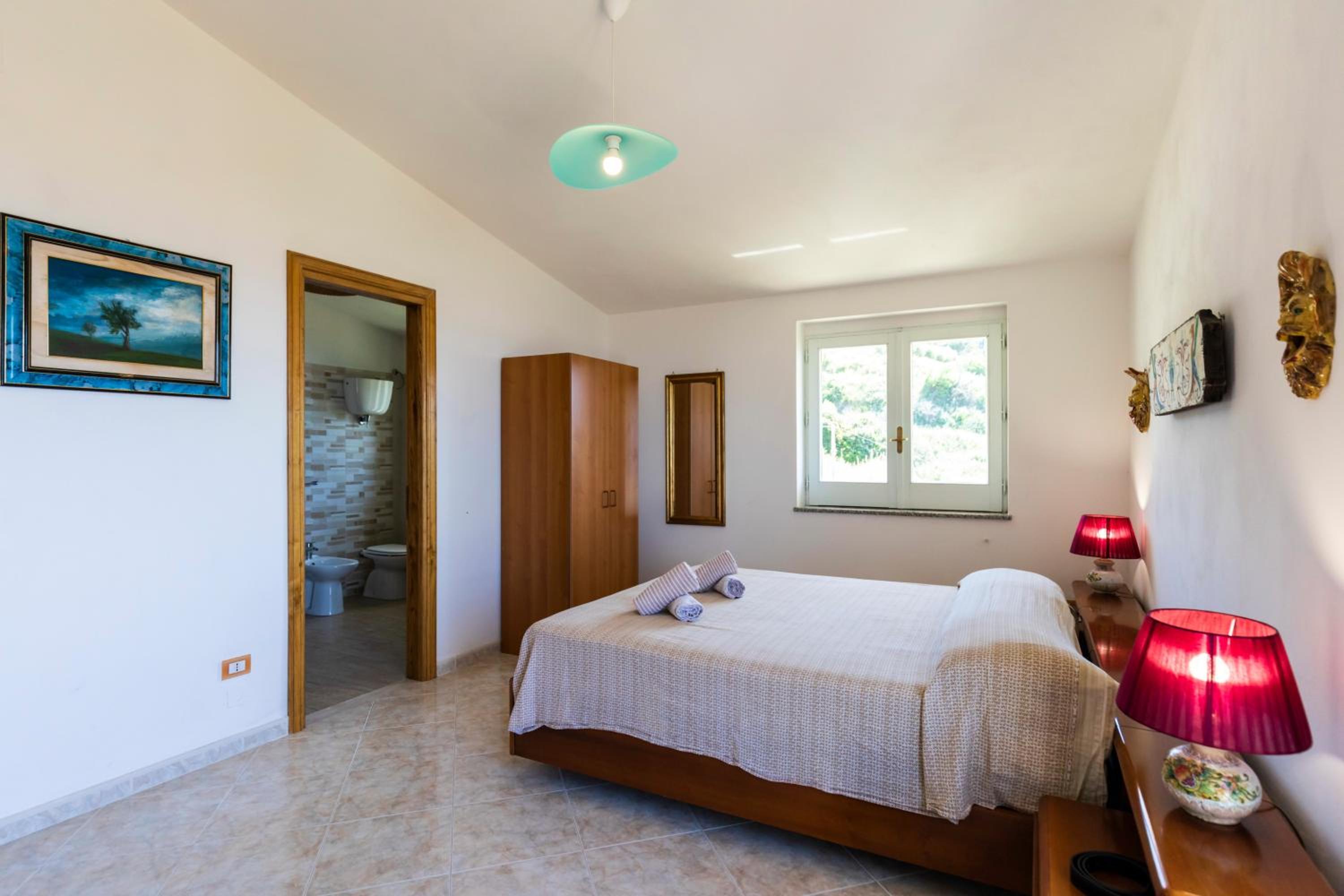 The Olive Tree - Seaview Apartments view 3