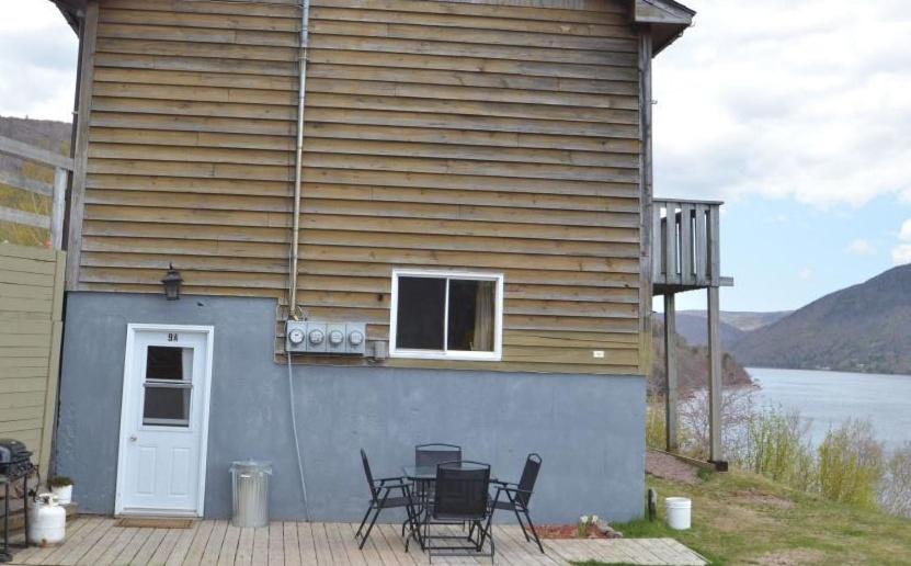 Knotty Pine Cottages, Suites & Motel Rooms