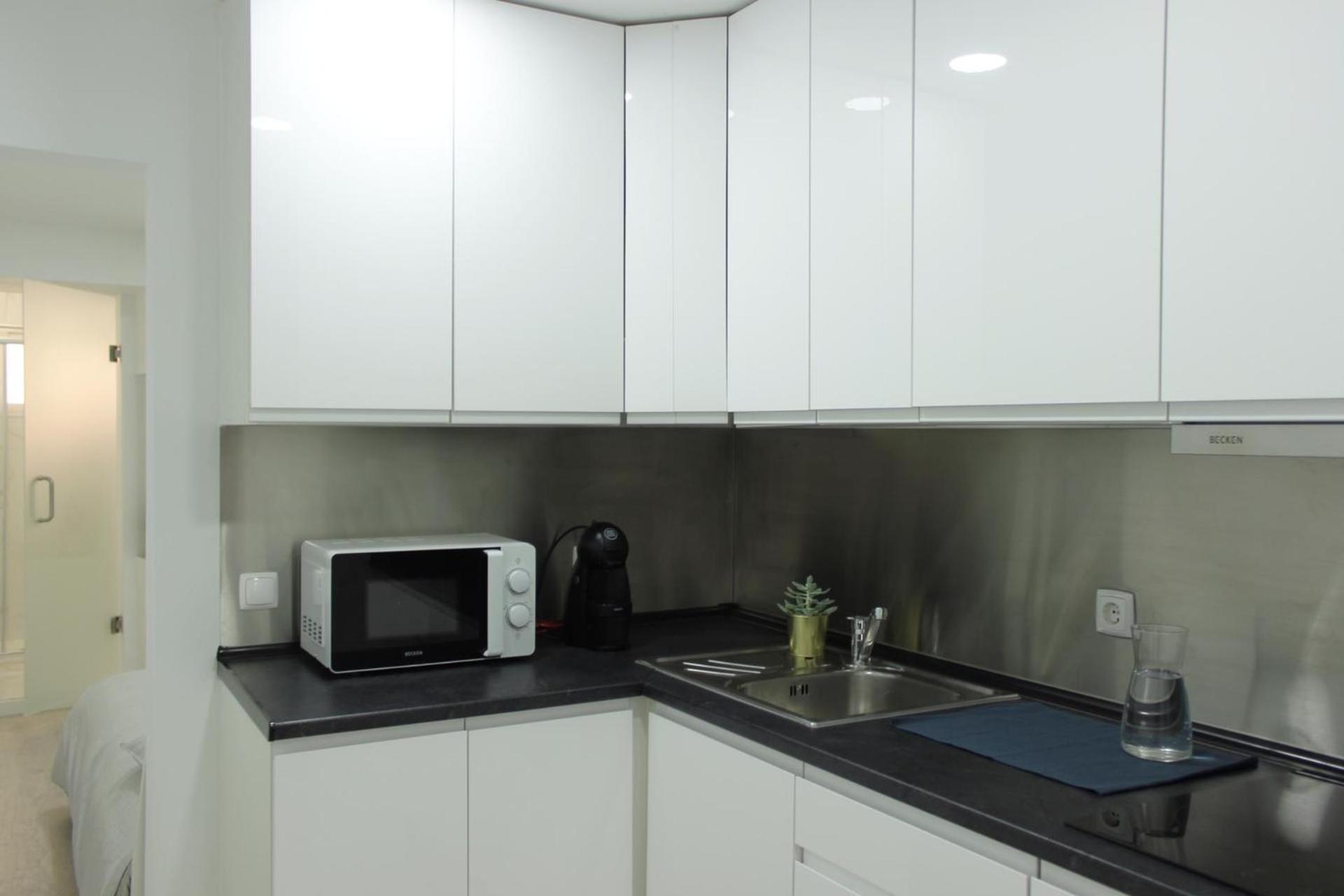 Principe Real - Nice and Cozy private Apartment view 4