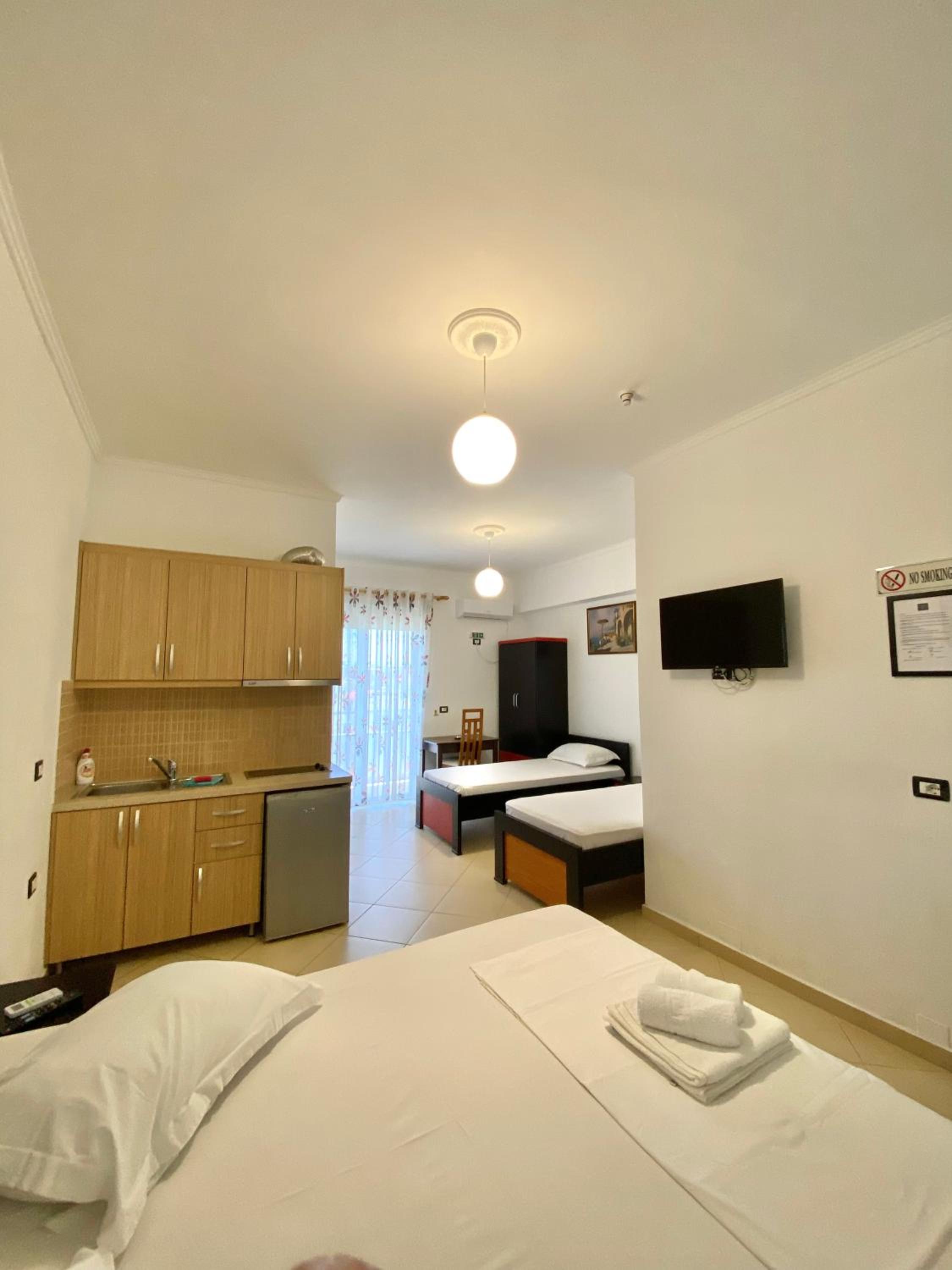 Brian Apartments