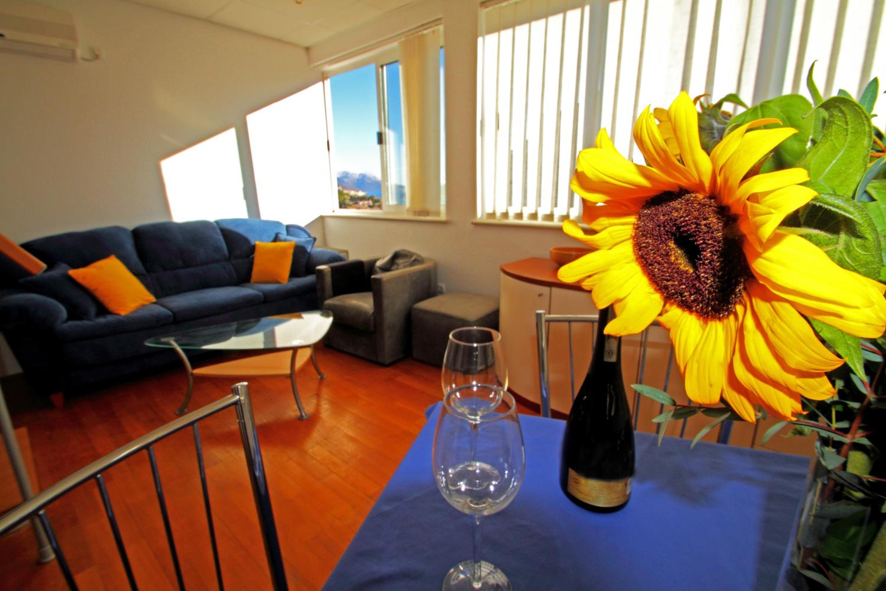 Apartment Nikatoni