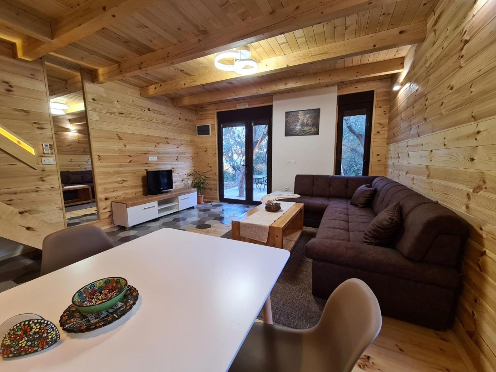 OLEA COTTAGE view 3