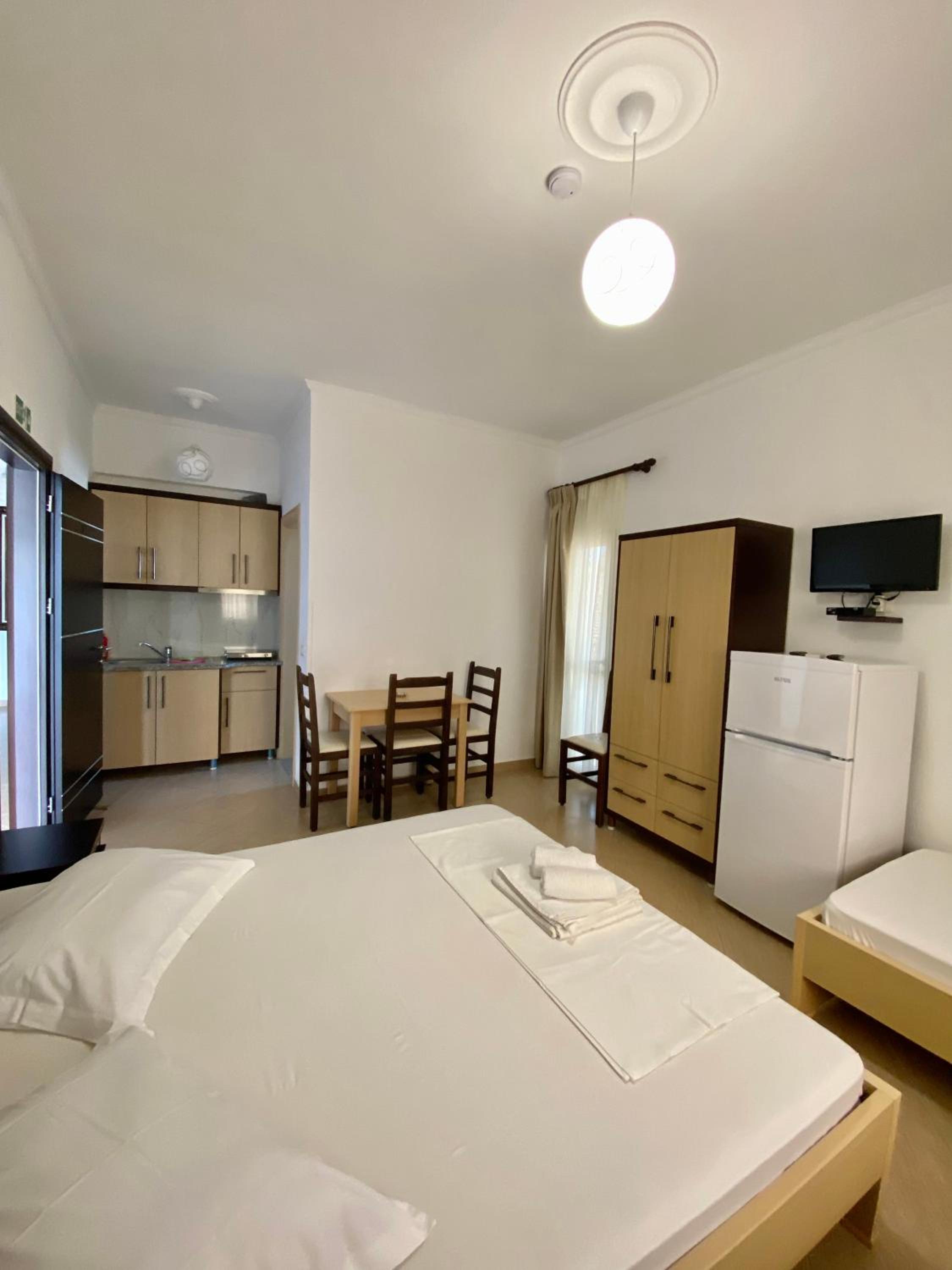 Brian Apartments