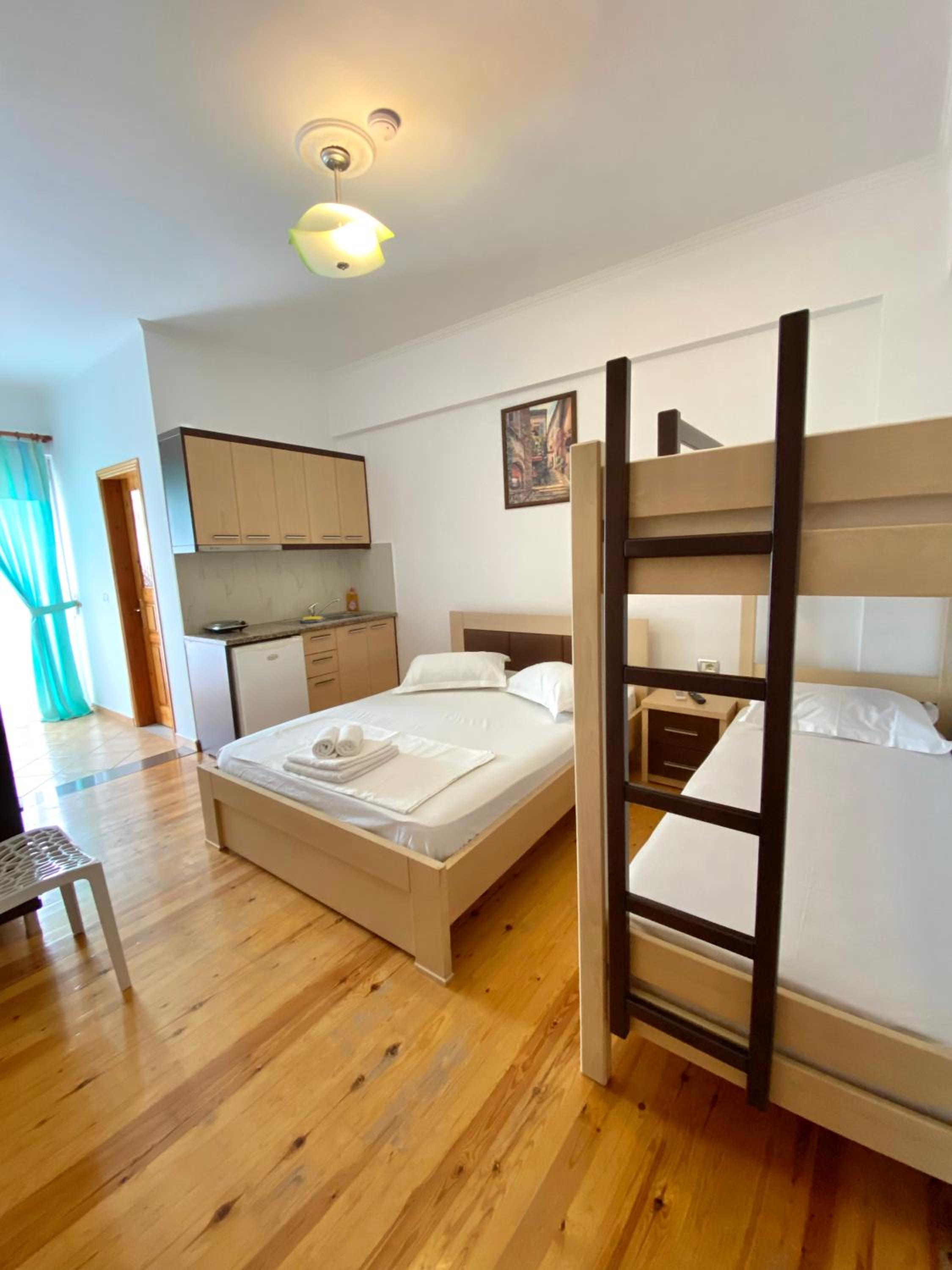 Brian Apartments