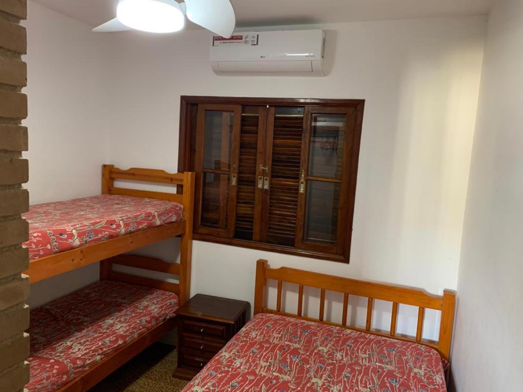 Casa perto da praia Massaguaçu e Cocanha