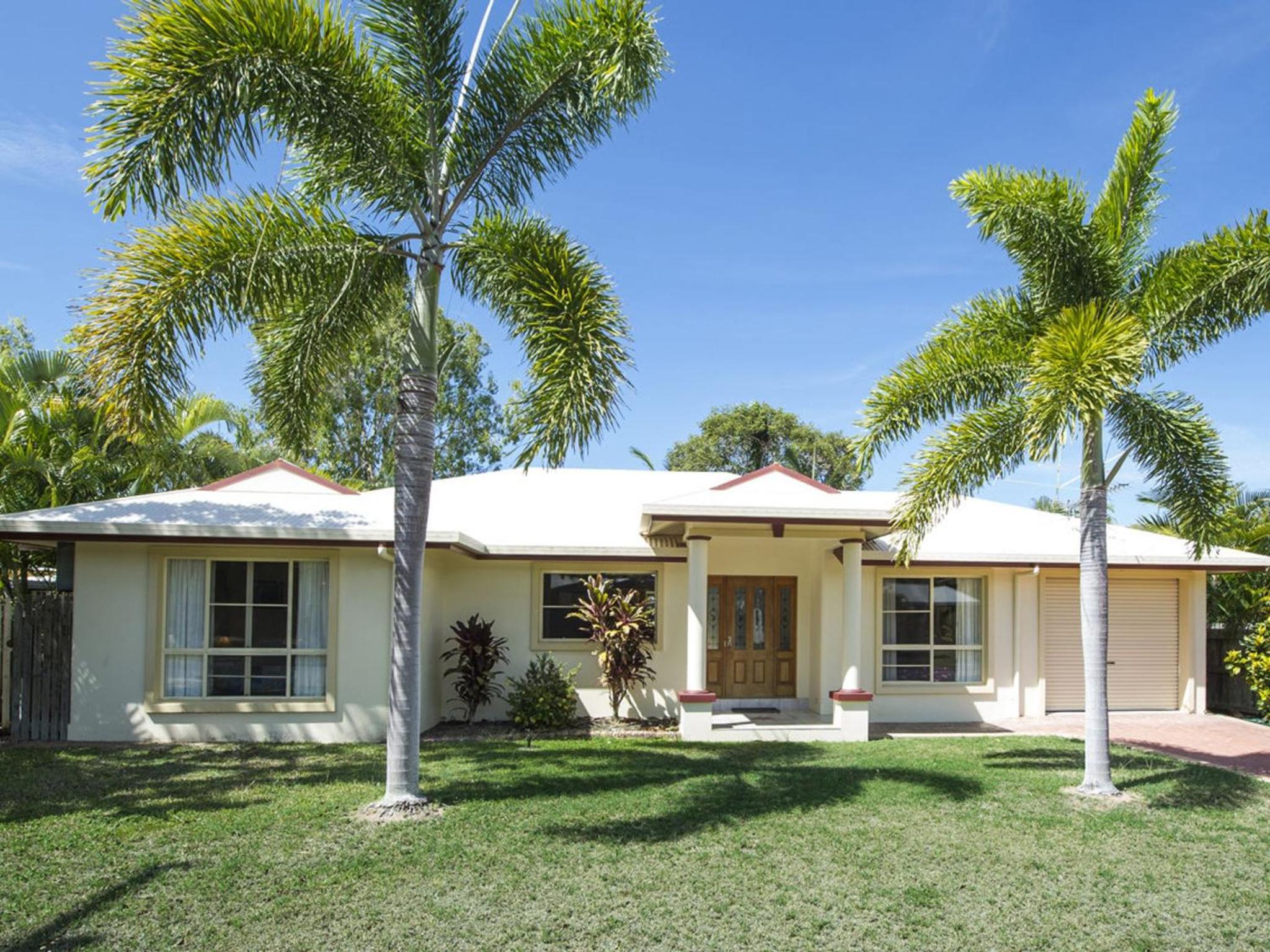 Hotel Island Dreams - Image 1