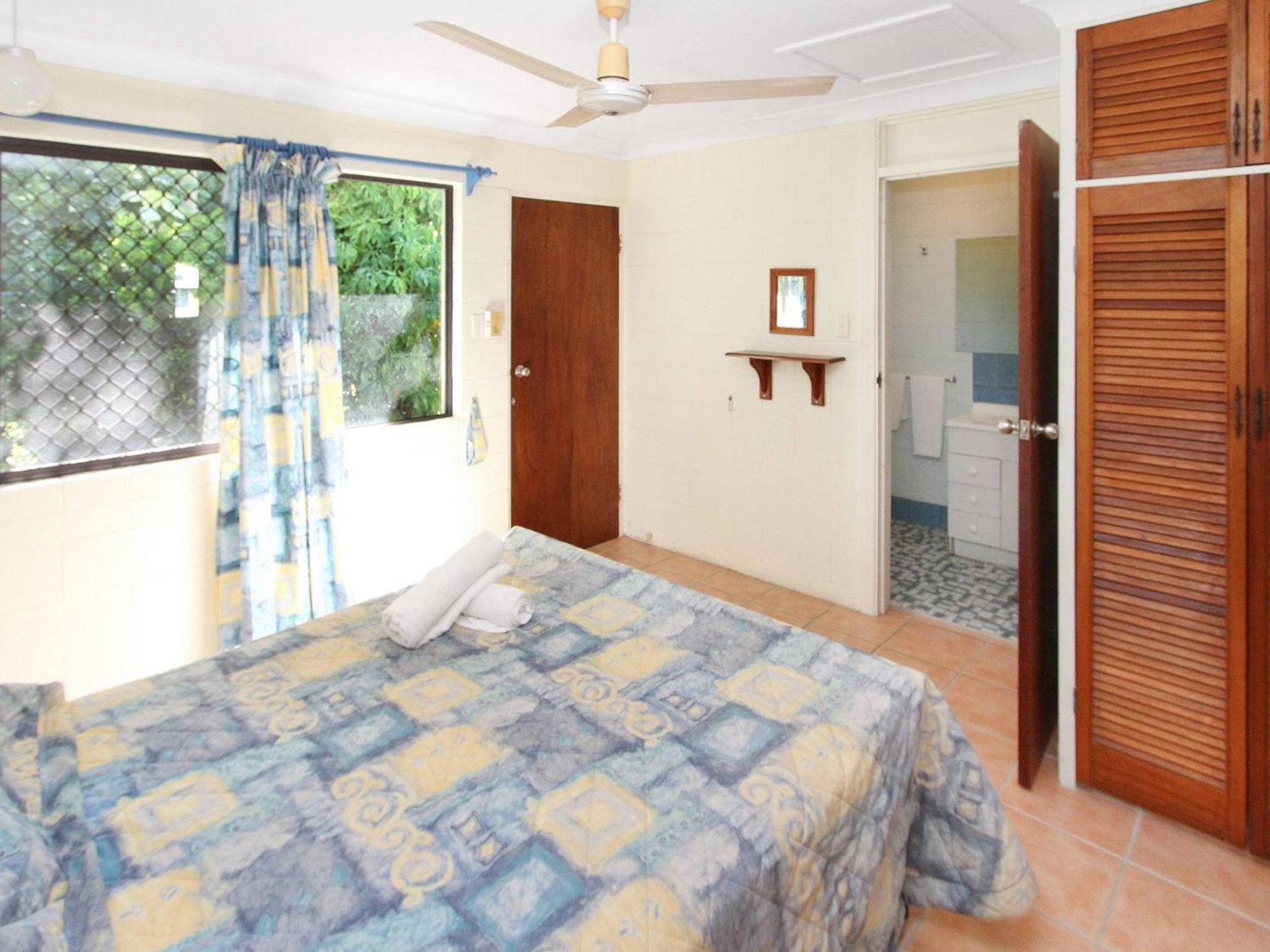 Alma Bay Holiday Unit 1 view 3