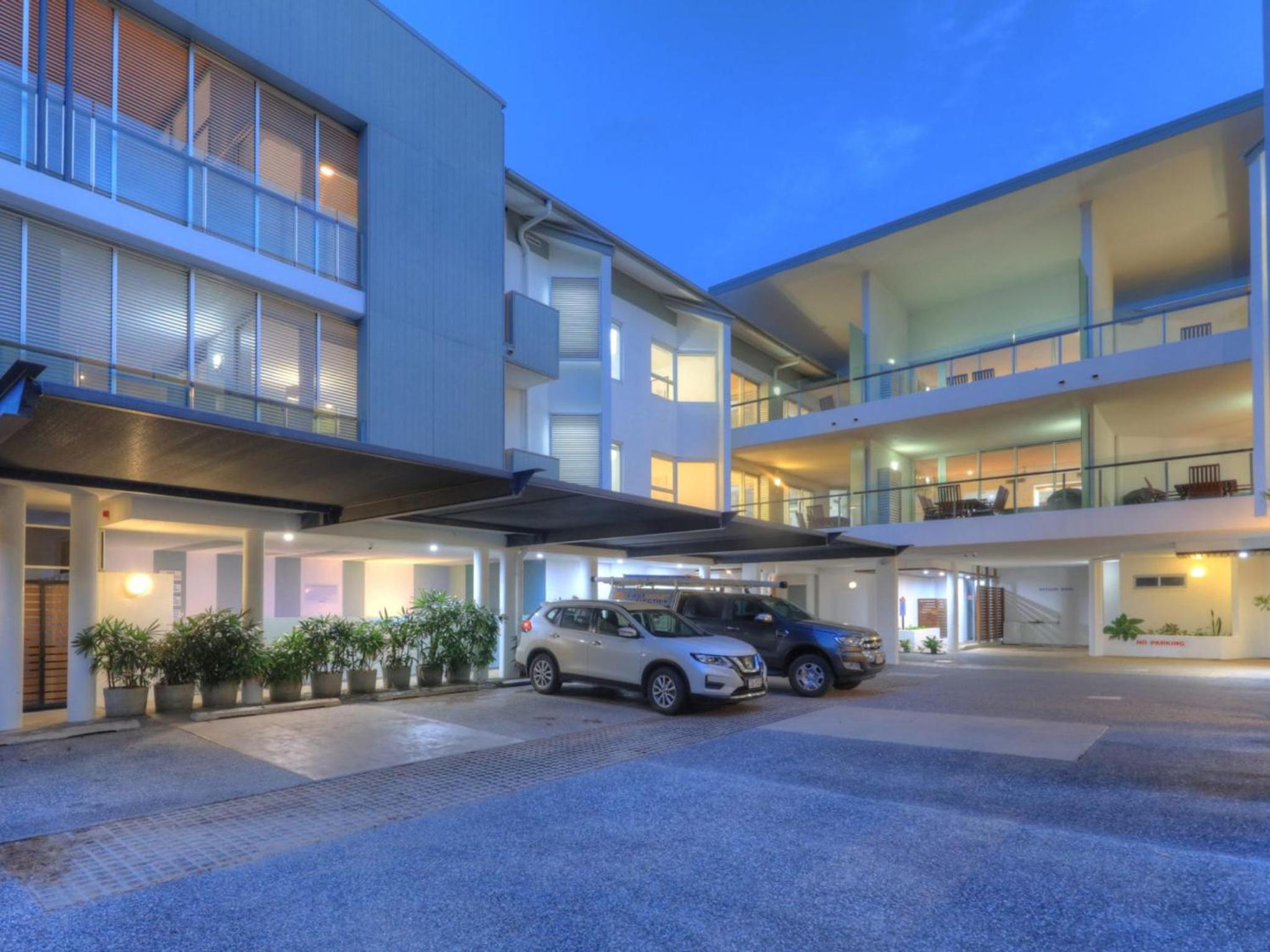 Maggies Beachfront Apartment 8