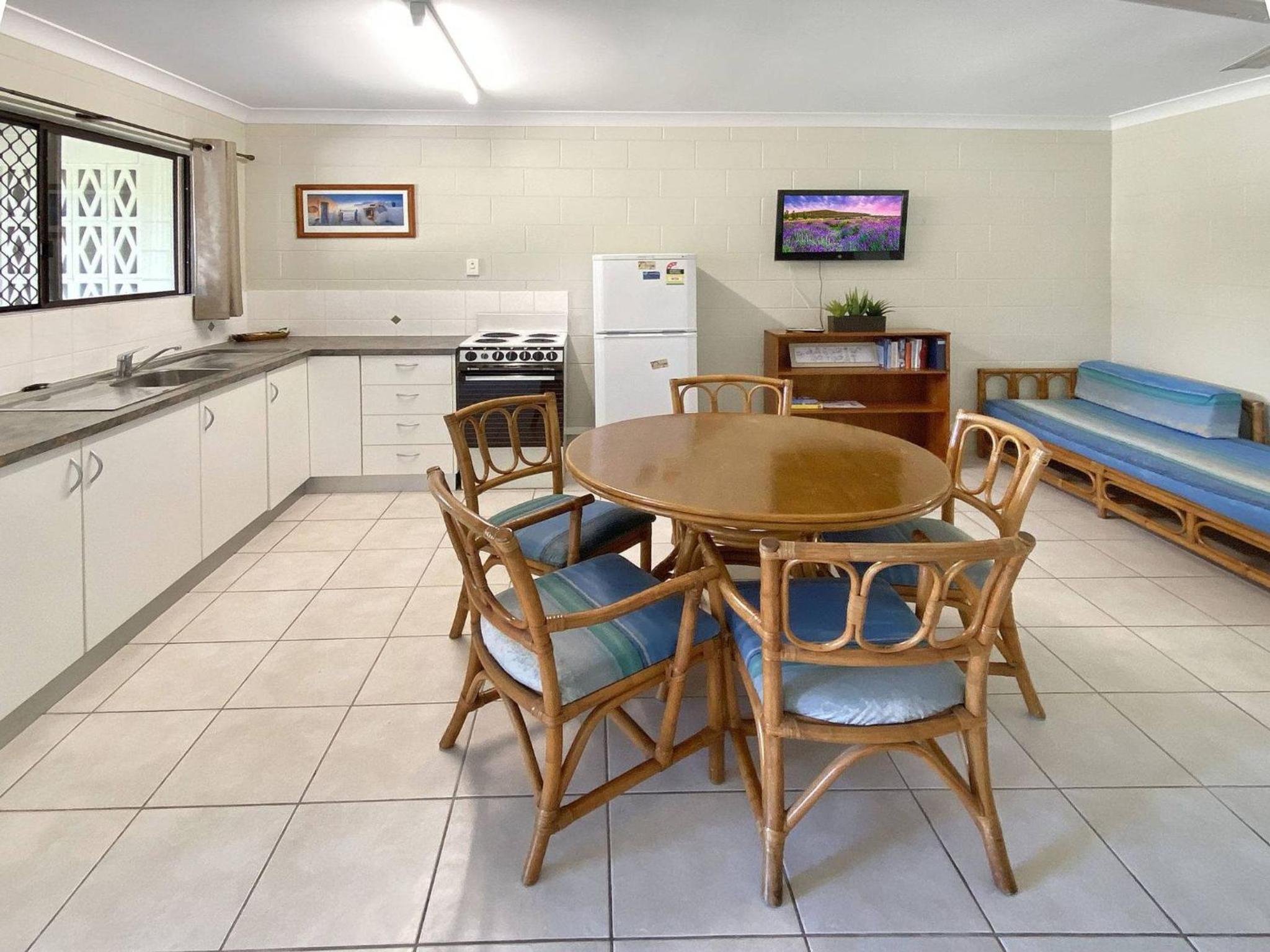 Alma Bay Holiday Unit 2 view 5