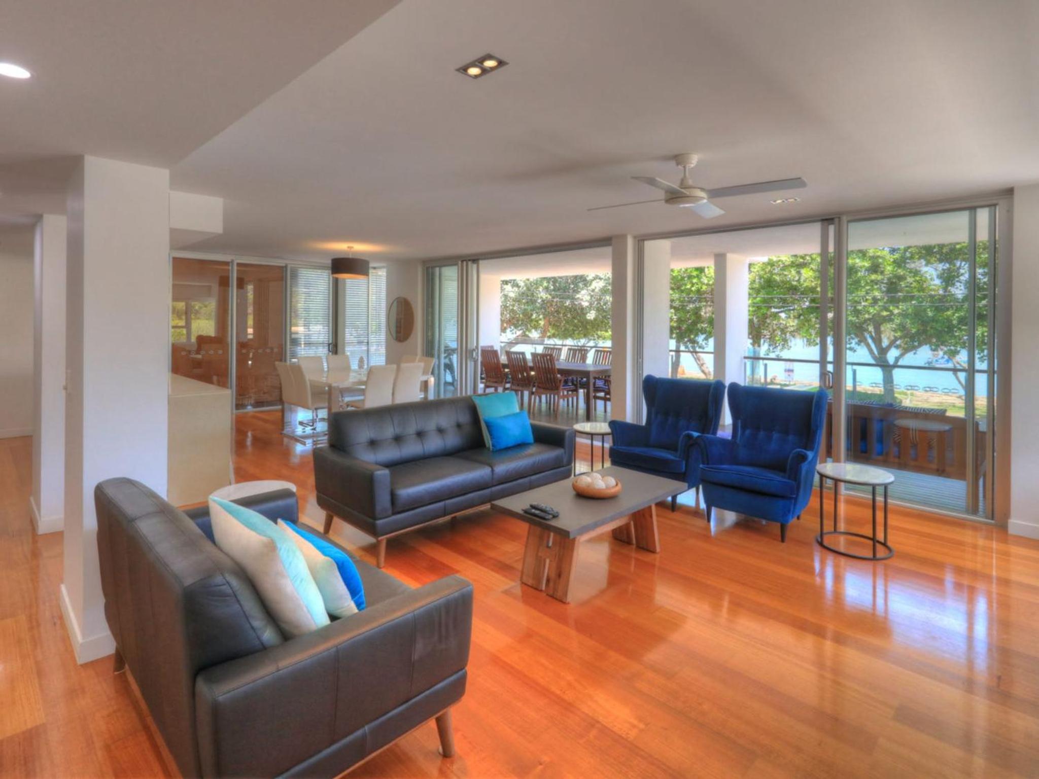 Maggies Beachfront Apartment 10