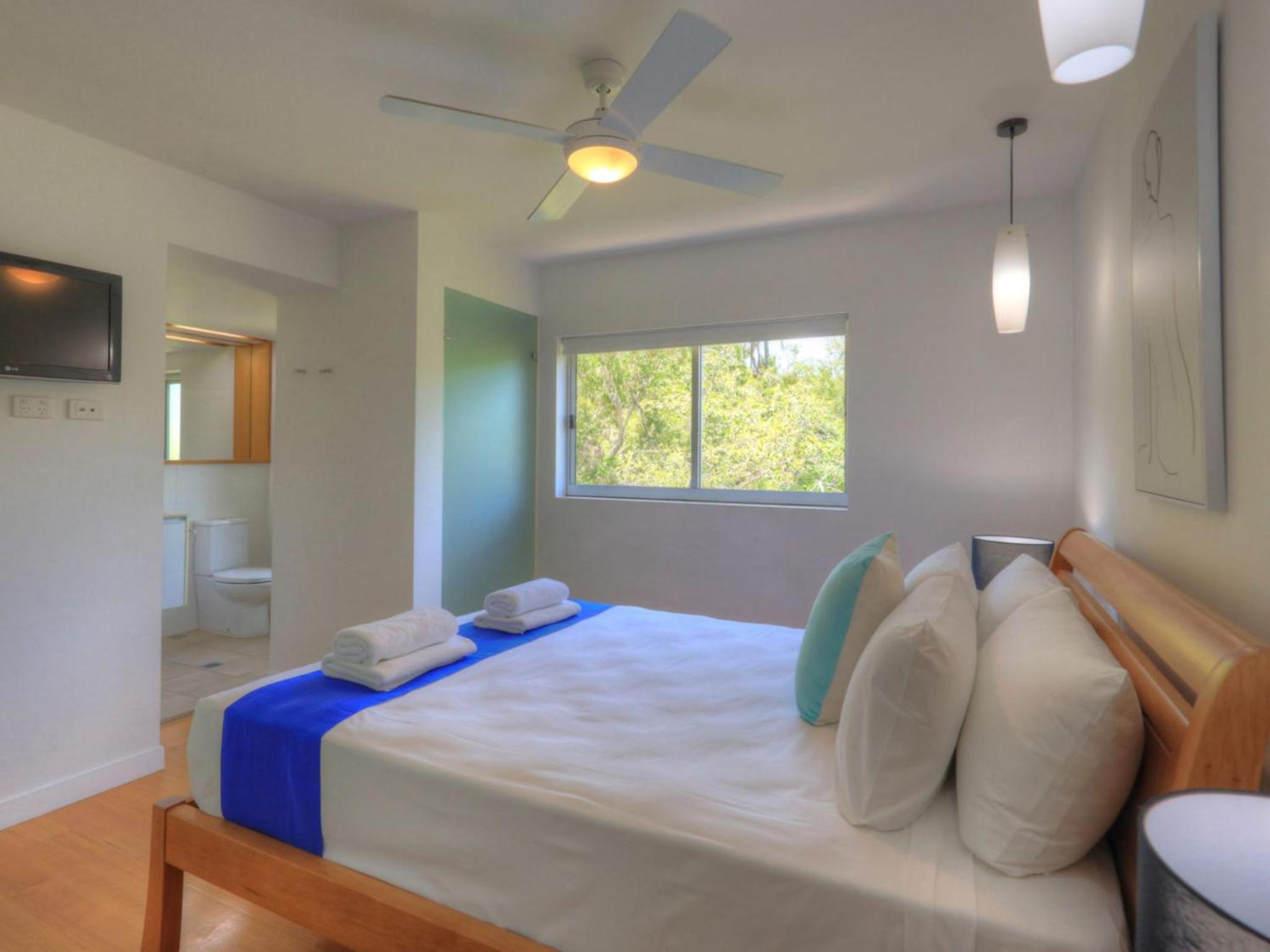 Maggies Beachfront Apartment 6