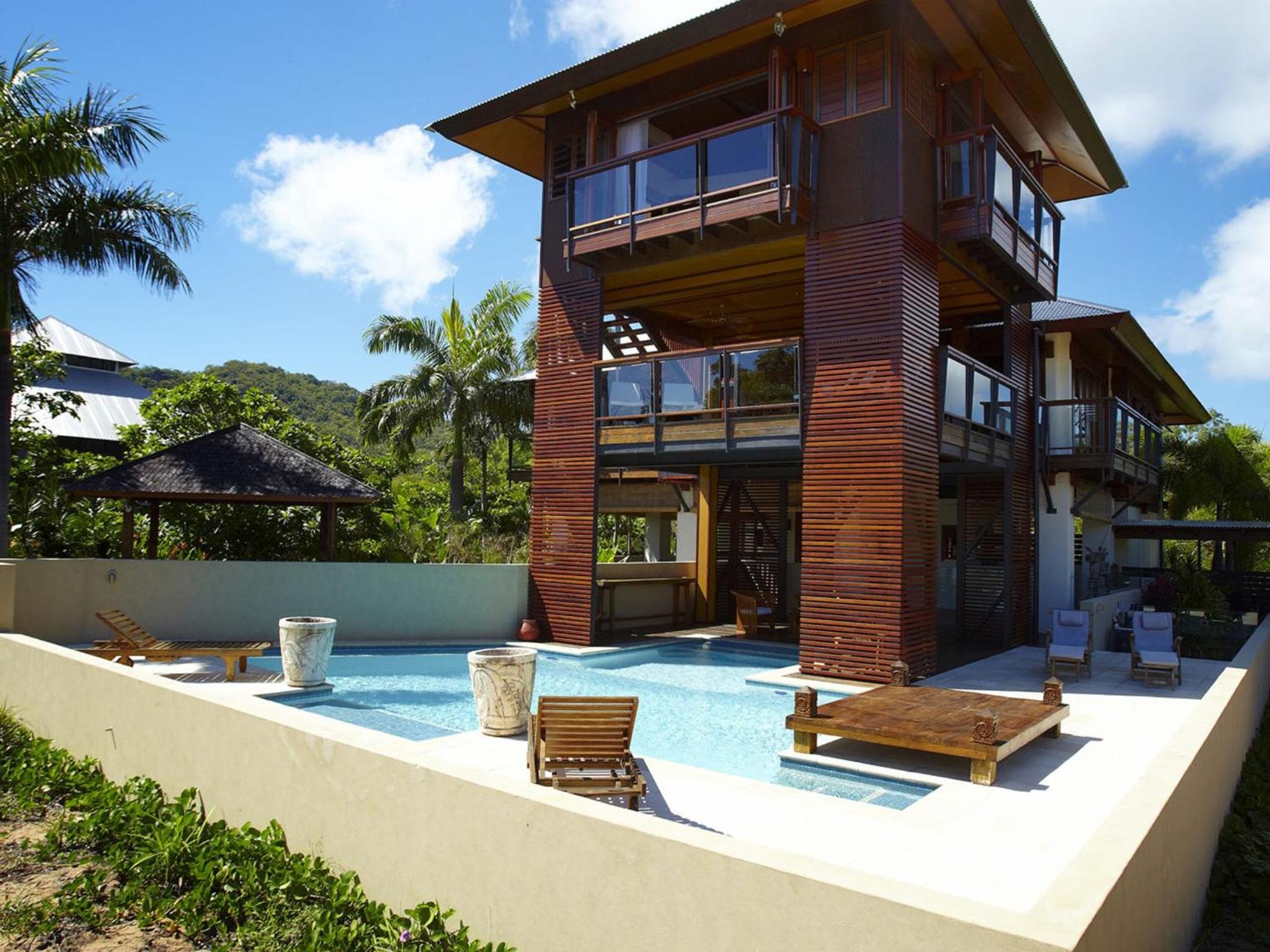 Lotus House