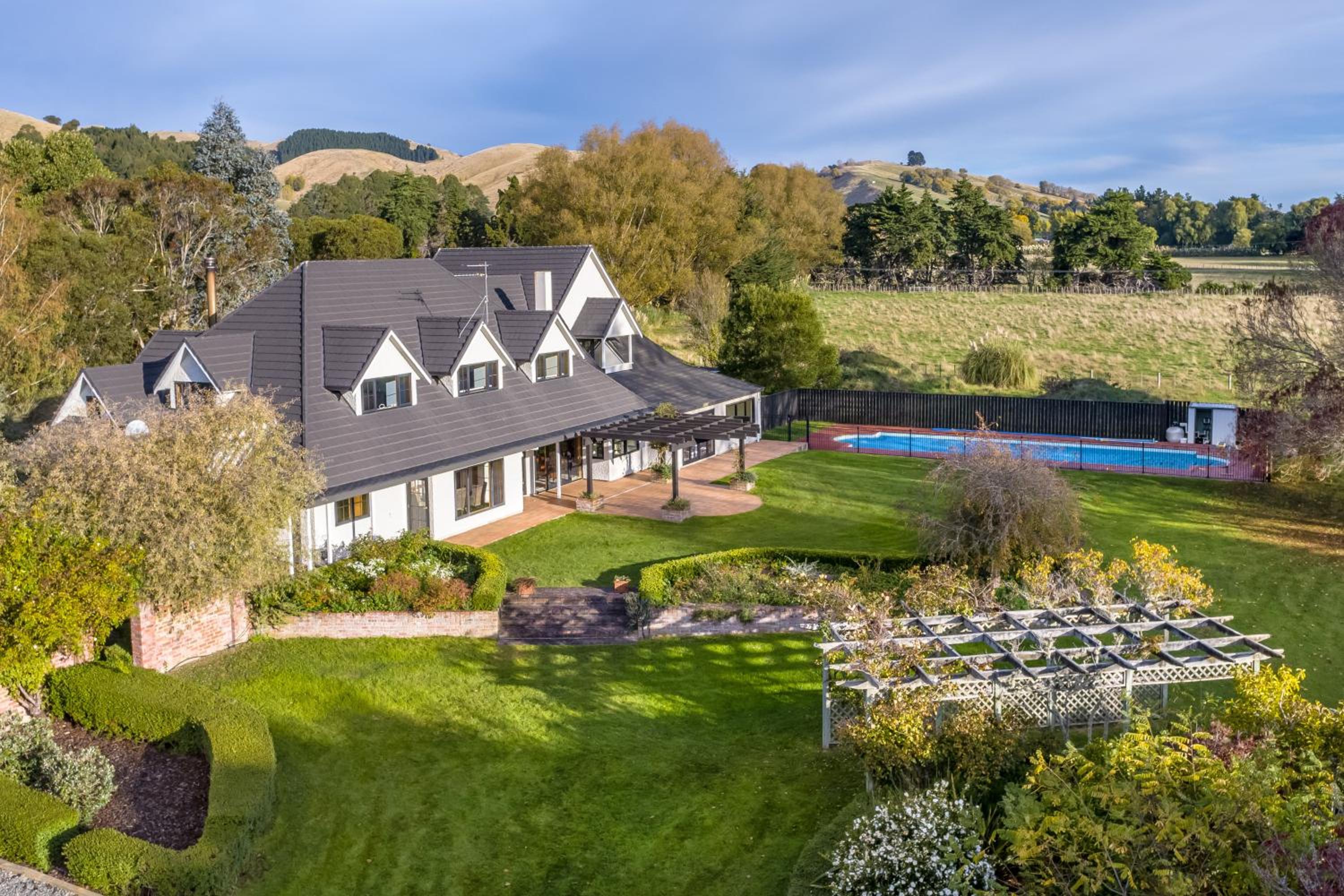 Longbush Estate