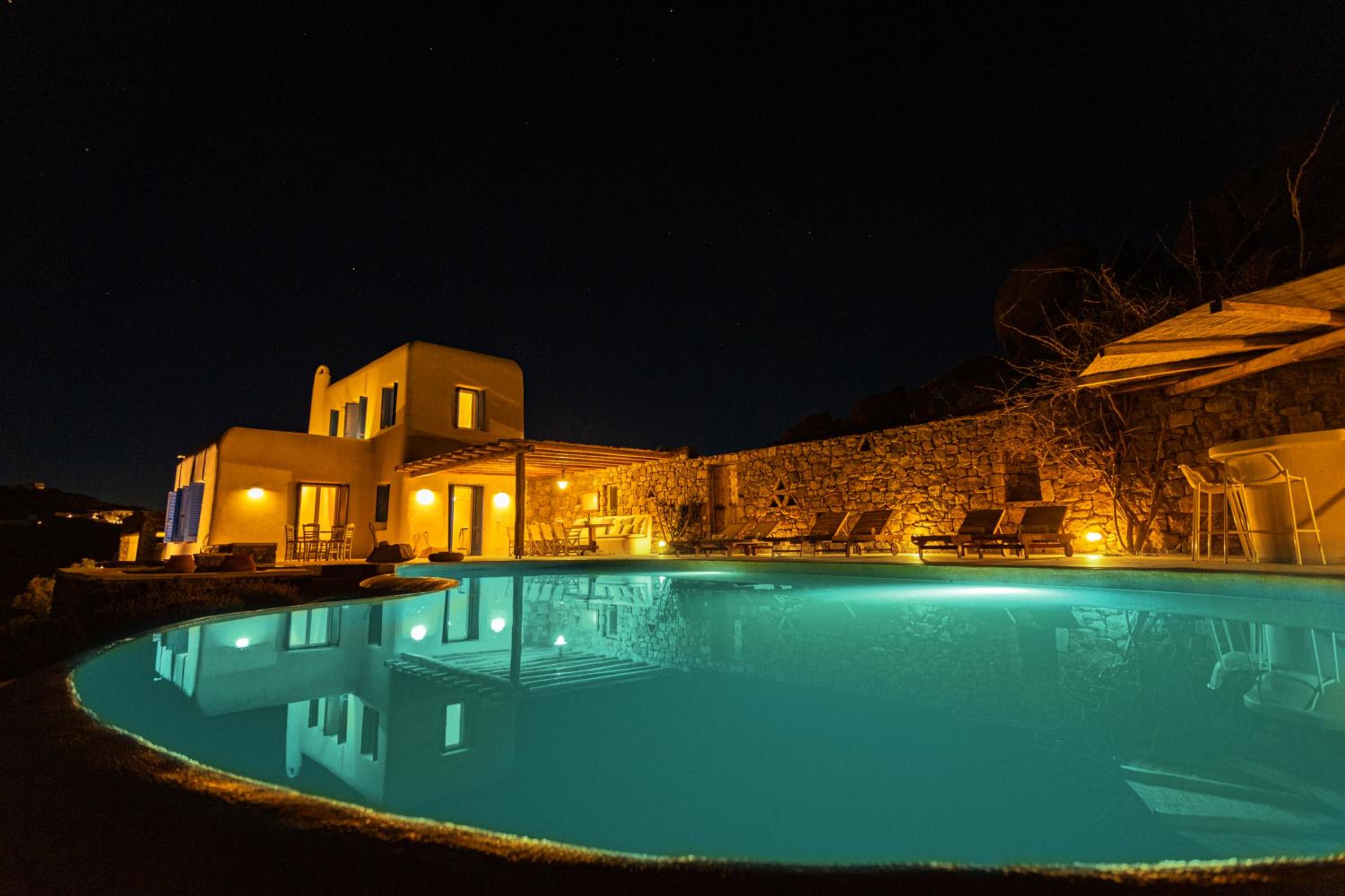 Tranquil Villas by Whitelist Mykonos view 5