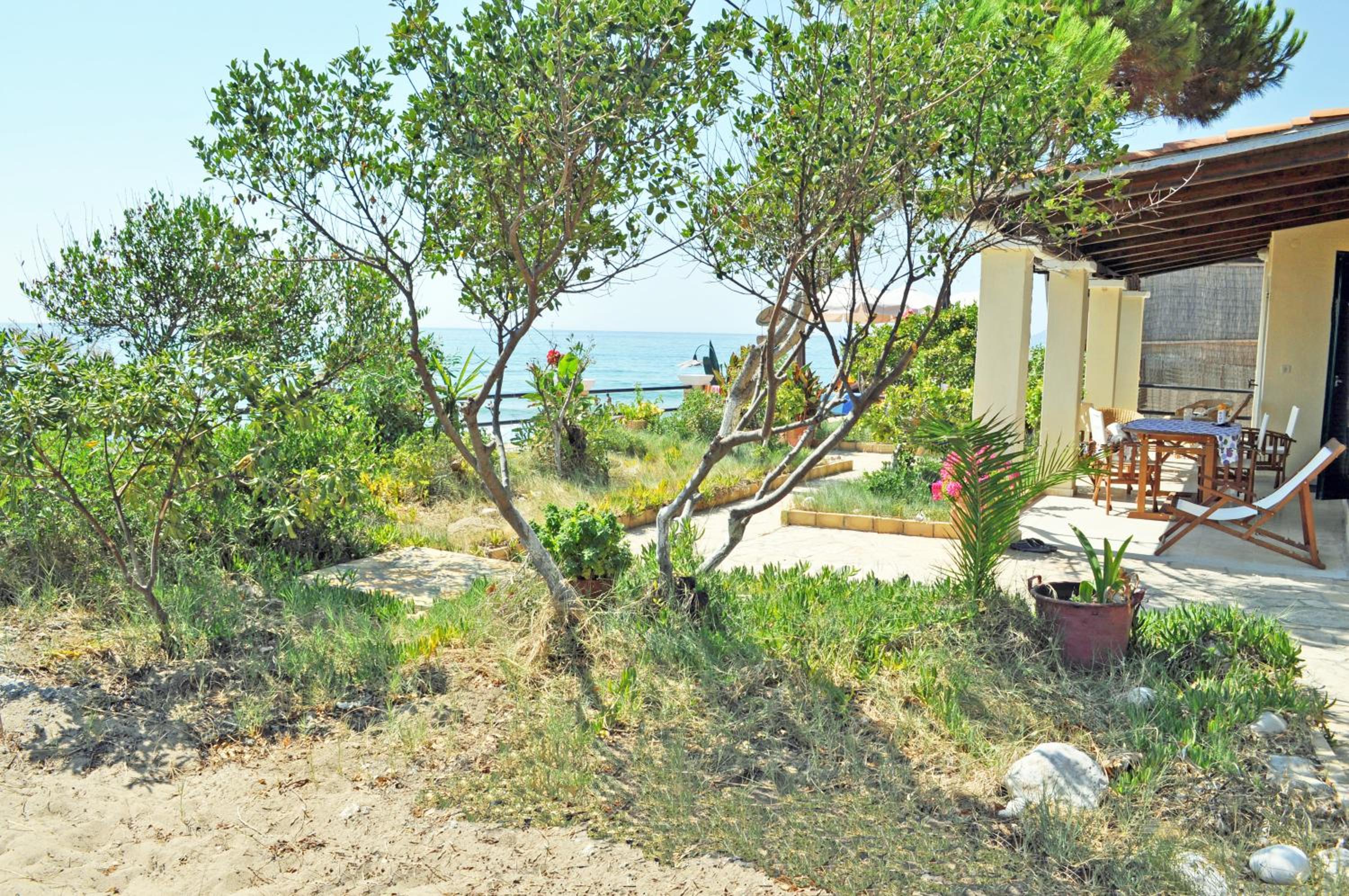 Corfu Beachfront holiday Houses Yannis on Agios Gordios beach view 3