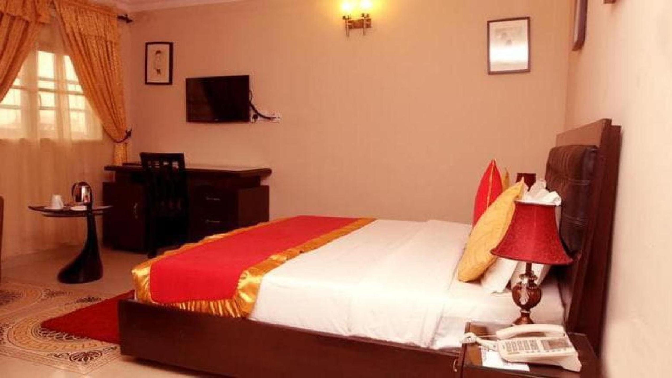 hotel room