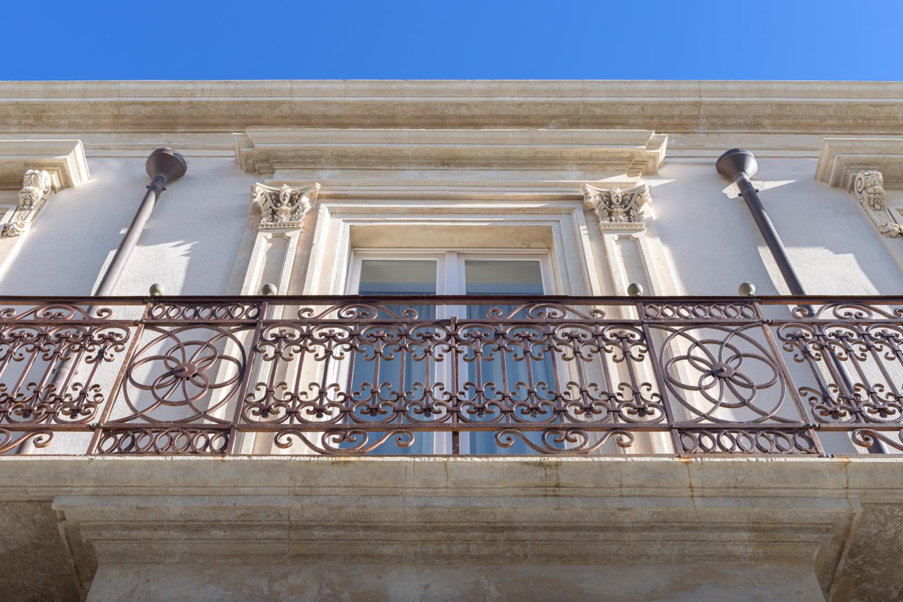 Sikelia Suites photo 4