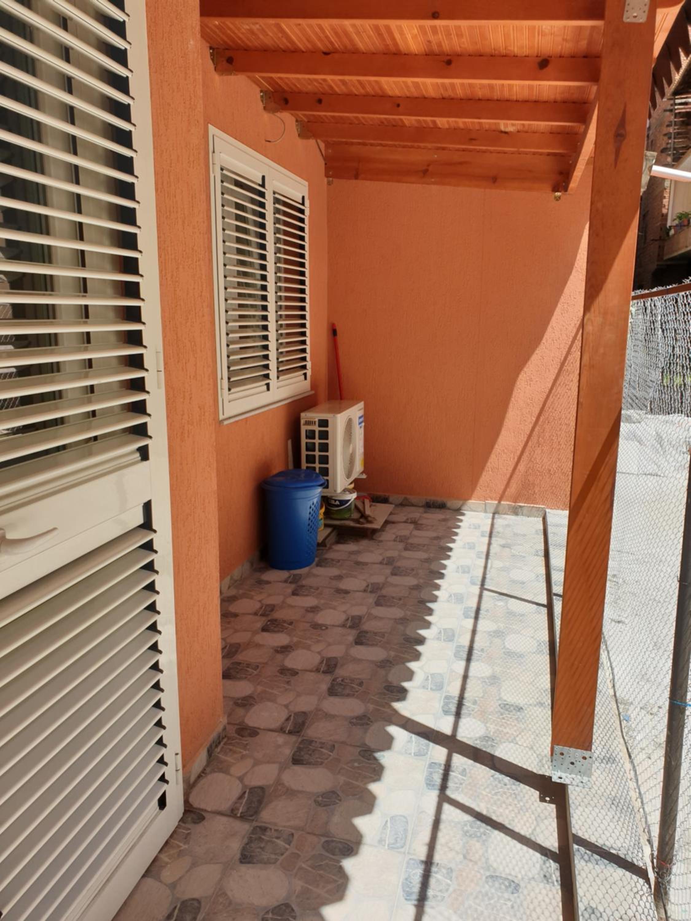 Vacation Apartment near the lake Apartament afer liqenit photo 2