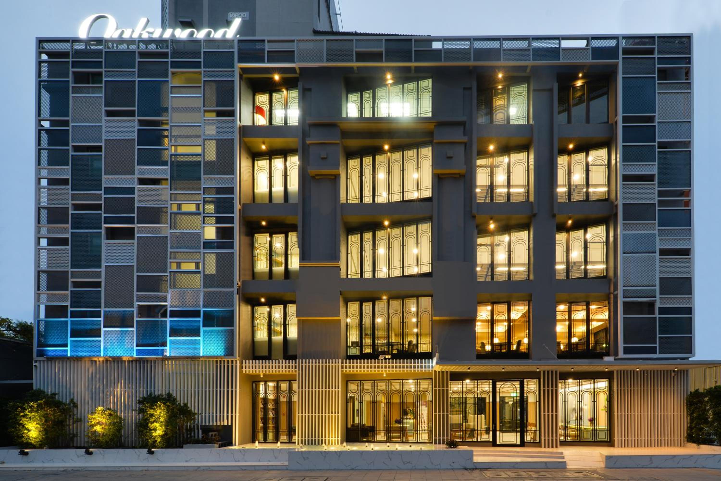 Hotel Oakwood Hotel & Residence Bangkok SHA Plus Certified - Image 1