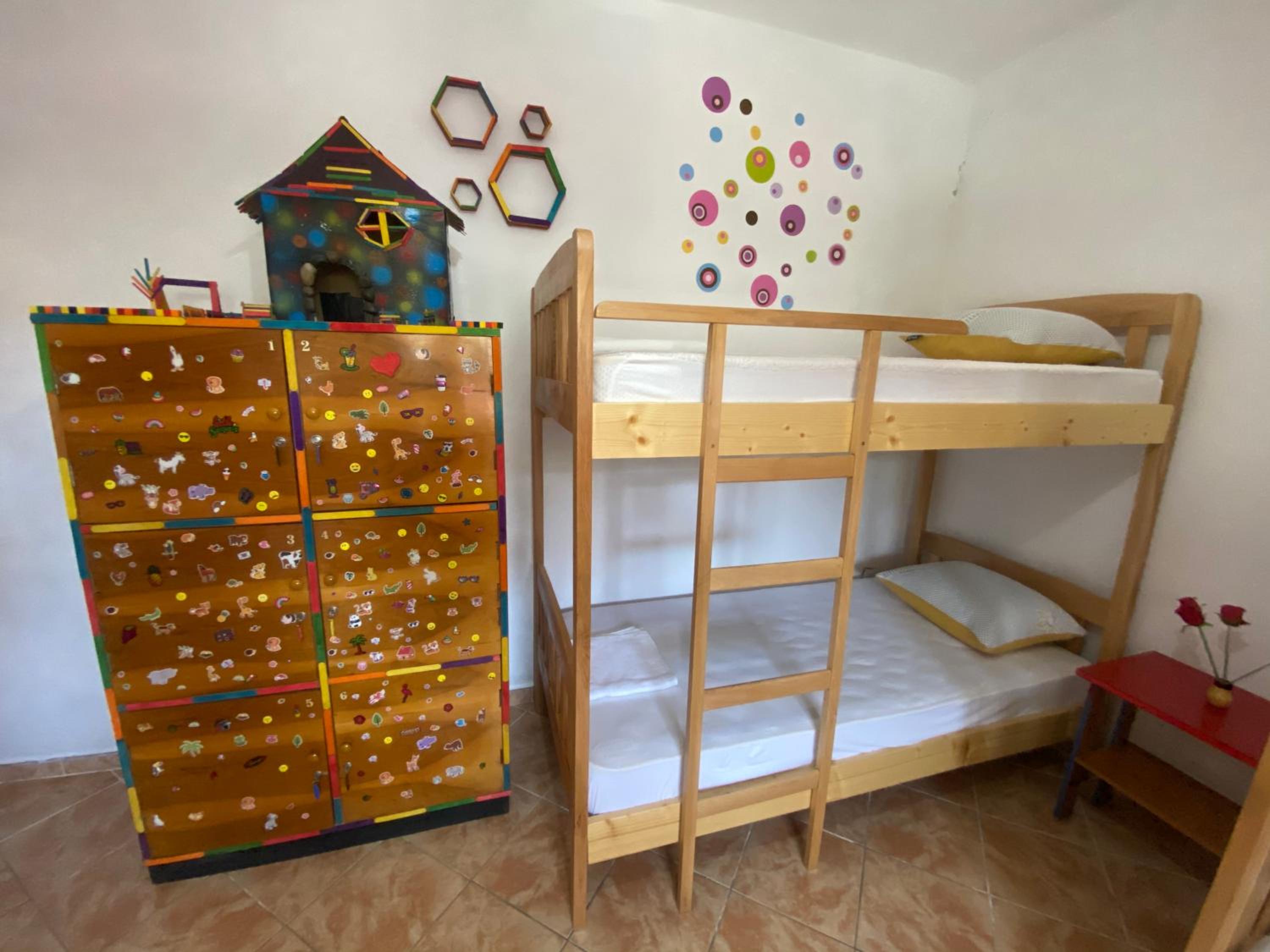 The Hood Hostel & Day Tours